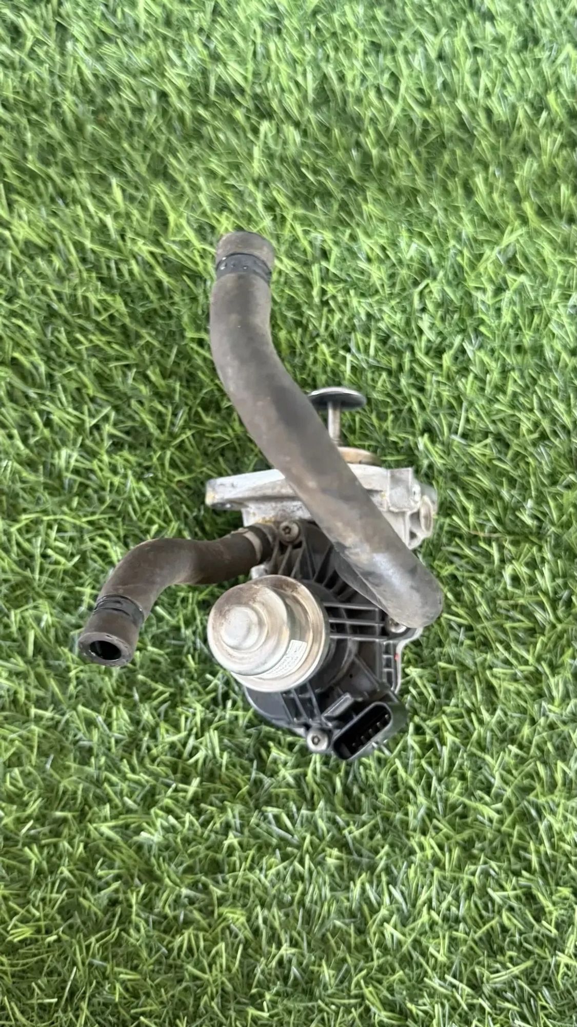 https://ycs.partsauto.market/partsauto-images/thmbs/userImages/82798d1dea2c19ada63d093c70529e74/part/8cd8f2ab-5d88-4a95-a8de-0ca1c3e8d55f_1787319621717.jpg