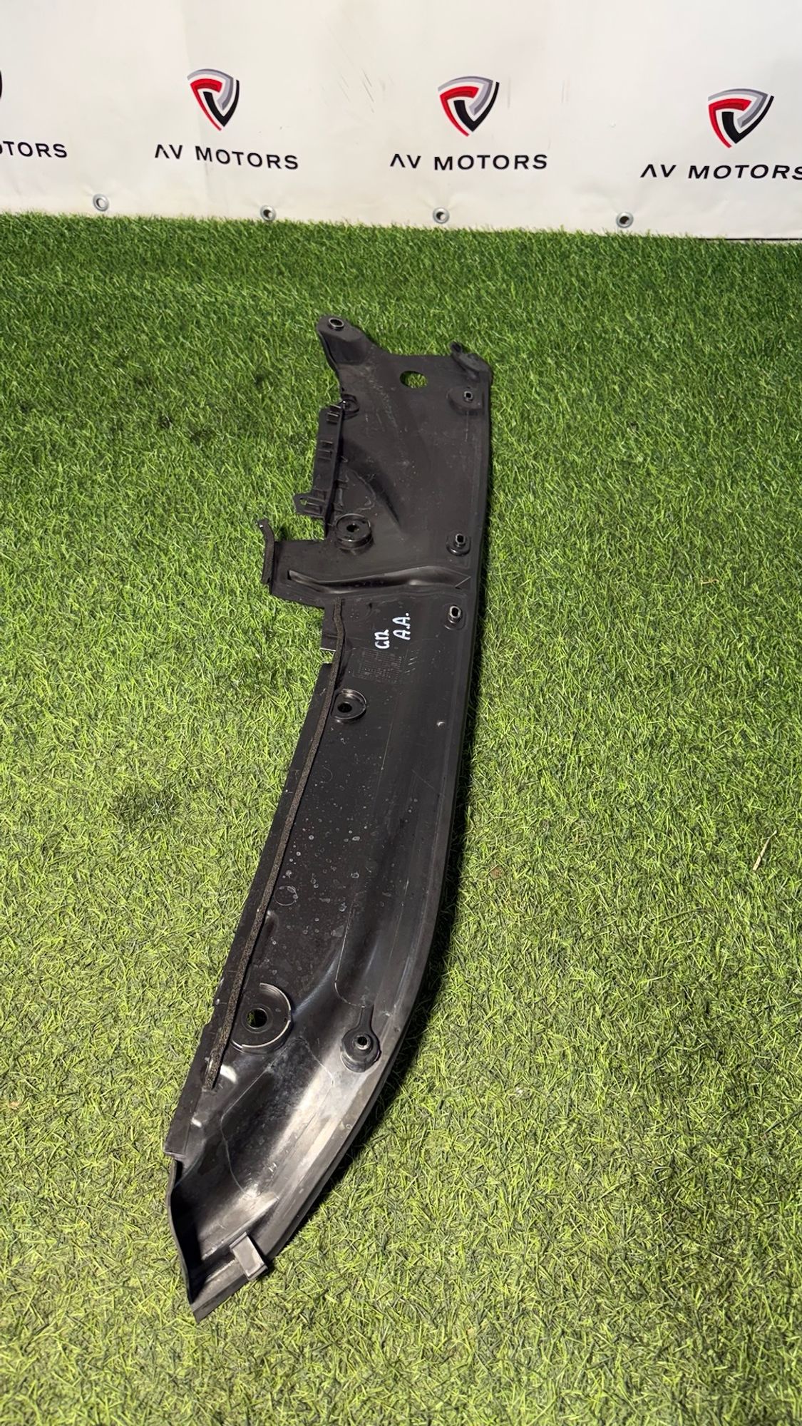 https://ycs.partsauto.market/partsauto-images/thmbs/userImages/82798d1dea2c19ada63d093c70529e74/part/8cde9b76-c650-47ac-b32f-416891ab25fe_1781010887206.jpg