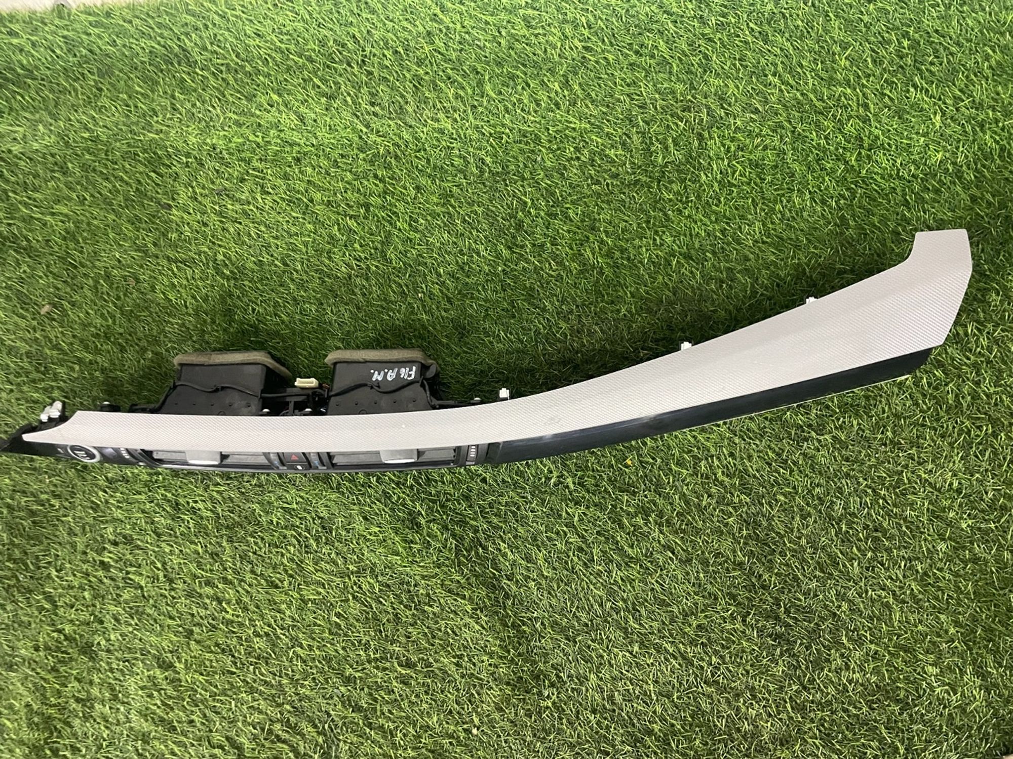 https://ycs.partsauto.market/partsauto-images/thmbs/userImages/82798d1dea2c19ada63d093c70529e74/part/8e88b3fe-6b50-4202-a063-159f6eb34ab9_1781606101848.jpg