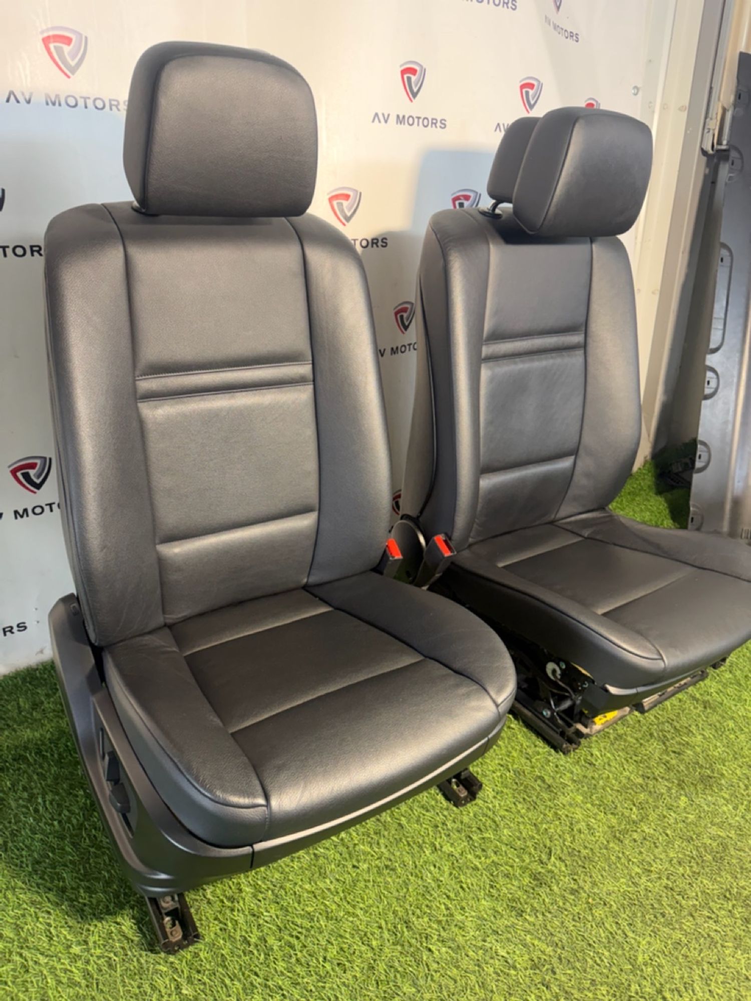 https://ycs.partsauto.market/partsauto-images/thmbs/userImages/82798d1dea2c19ada63d093c70529e74/part/90521ebc-523c-40da-bbf9-2a4c39b16316_1787226733235.jpg