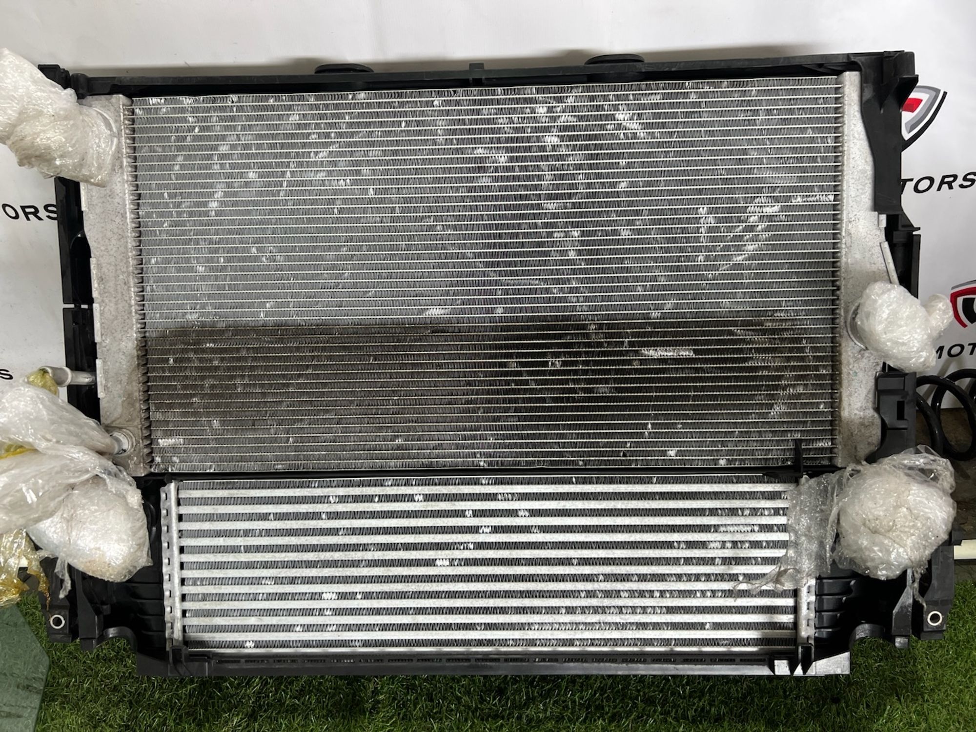 https://ycs.partsauto.market/partsauto-images/thmbs/userImages/82798d1dea2c19ada63d093c70529e74/part/94c50240-535b-4885-afdd-73e1fd7256d7_1739536450548.jpg