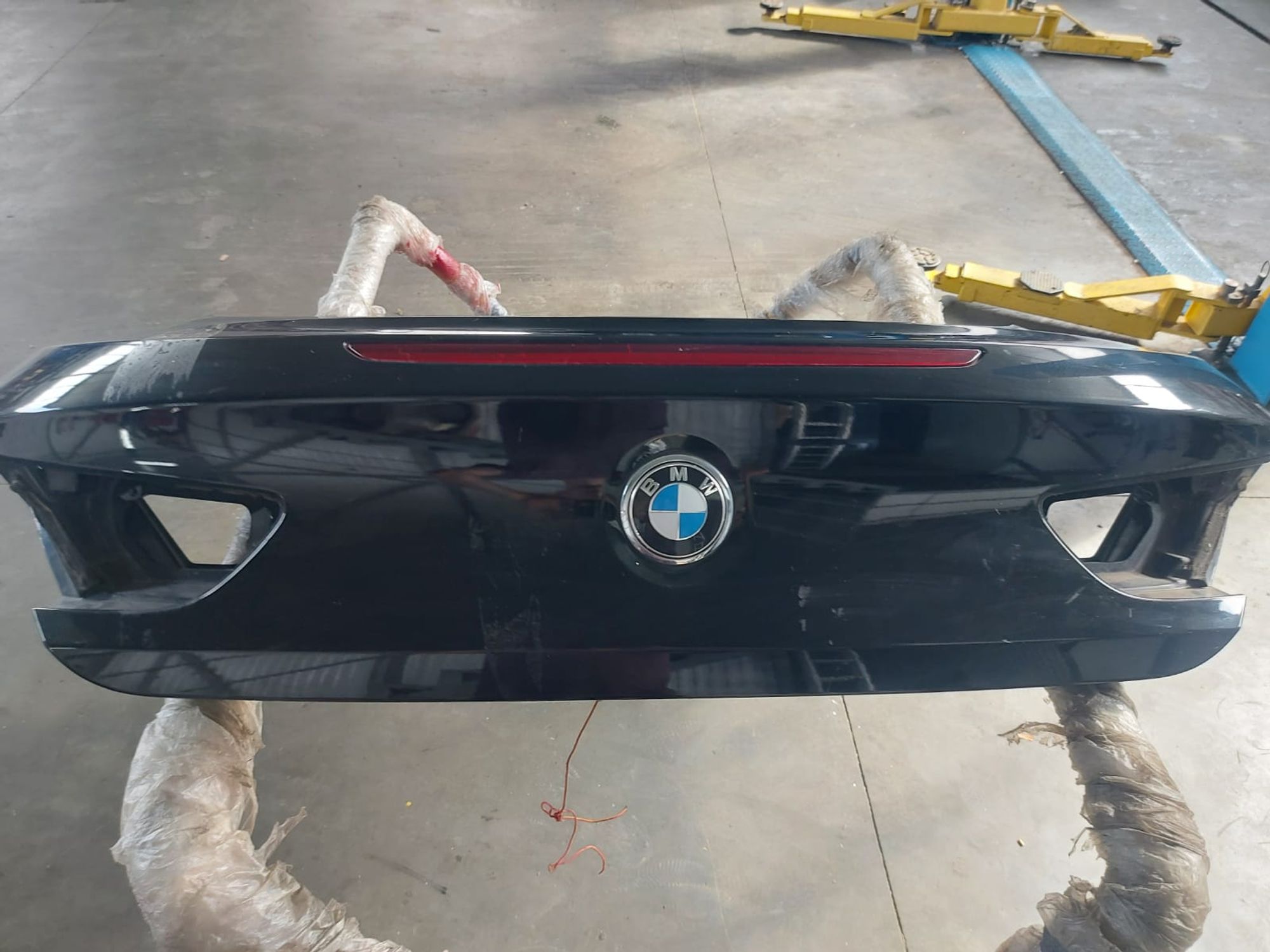 https://ycs.partsauto.market/partsauto-images/thmbs/userImages/82798d1dea2c19ada63d093c70529e74/part/9ab8aa55-ab82-41db-a46b-066af0844fd4_1726058267519.jpg