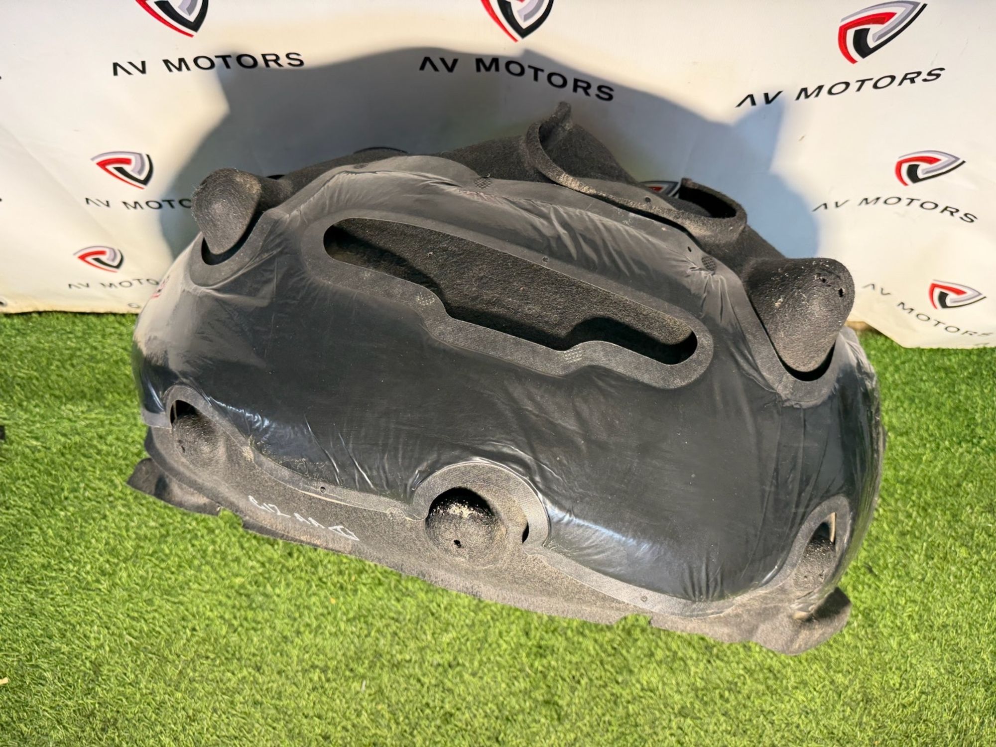 https://ycs.partsauto.market/partsauto-images/thmbs/userImages/82798d1dea2c19ada63d093c70529e74/part/9b220b6d-f21b-4849-a895-c0fda9394292_1781610859520.jpg