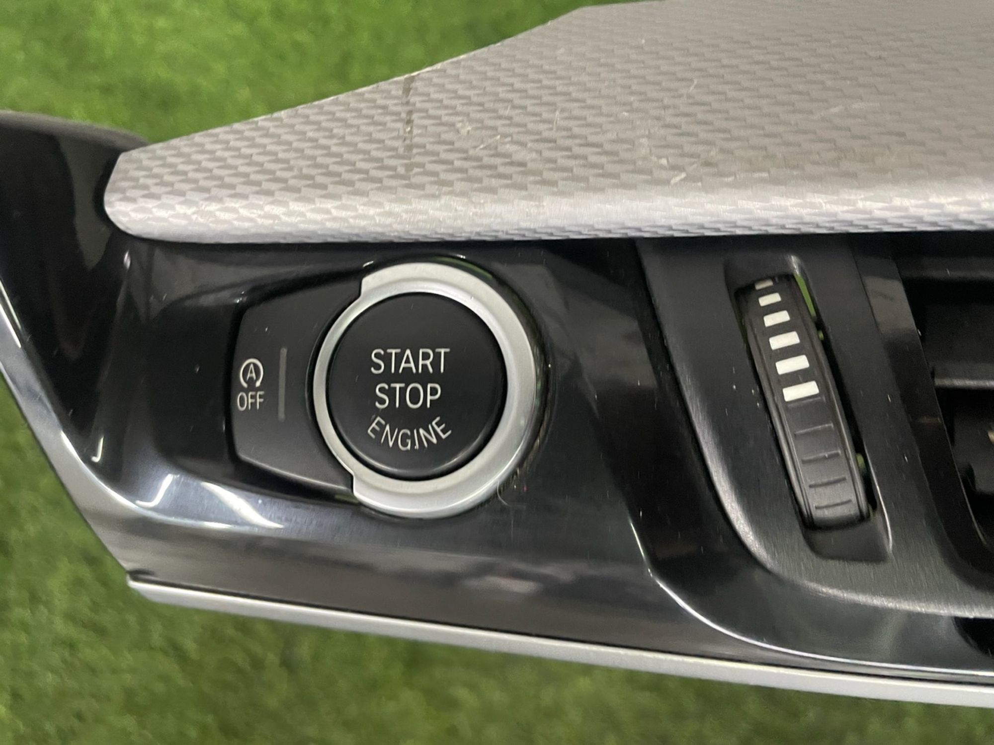 https://ycs.partsauto.market/partsauto-images/thmbs/userImages/82798d1dea2c19ada63d093c70529e74/part/9b6362fc-946b-42ae-a73f-495a1d1d5314_1781606106275.jpg