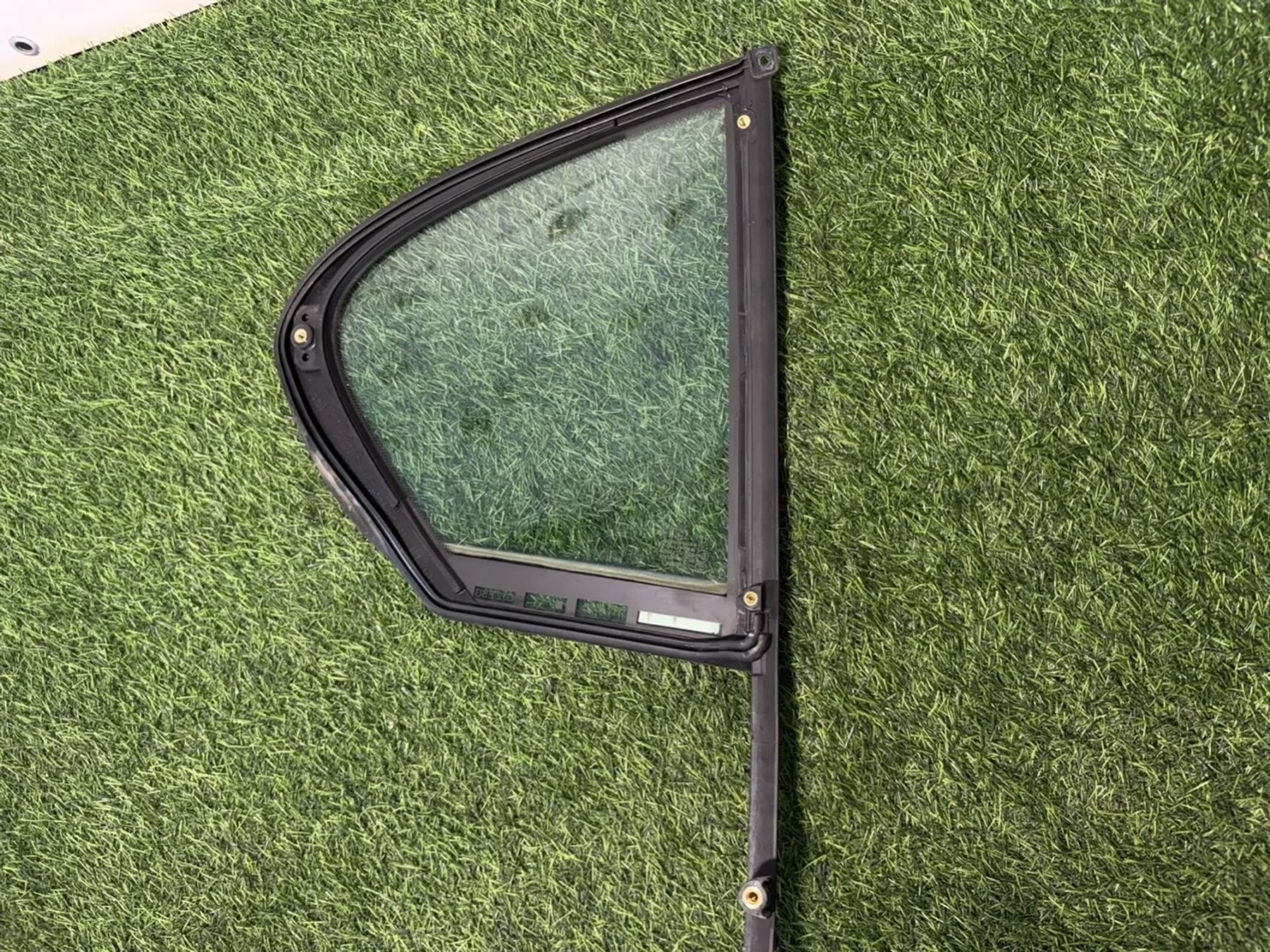 https://ycs.partsauto.market/partsauto-images/thmbs/userImages/82798d1dea2c19ada63d093c70529e74/part/9e4f0dab-13d9-4400-8348-6bbe6a1d8cc7_1781508160574.jpg