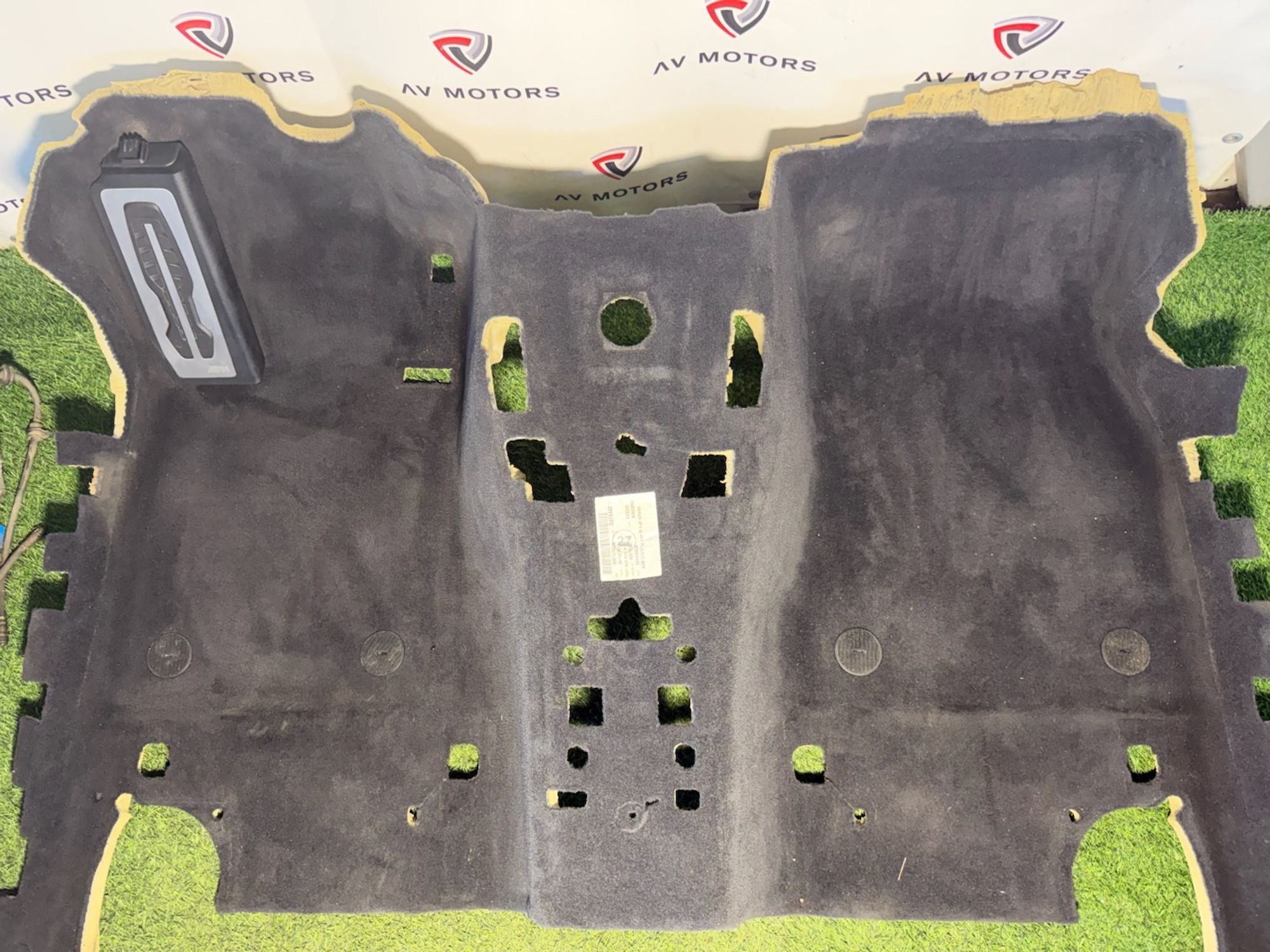 https://ycs.partsauto.market/partsauto-images/thmbs/userImages/82798d1dea2c19ada63d093c70529e74/part/9f2e47a6-43ff-49bb-aae9-a01124e400f6_1781598739819.jpg