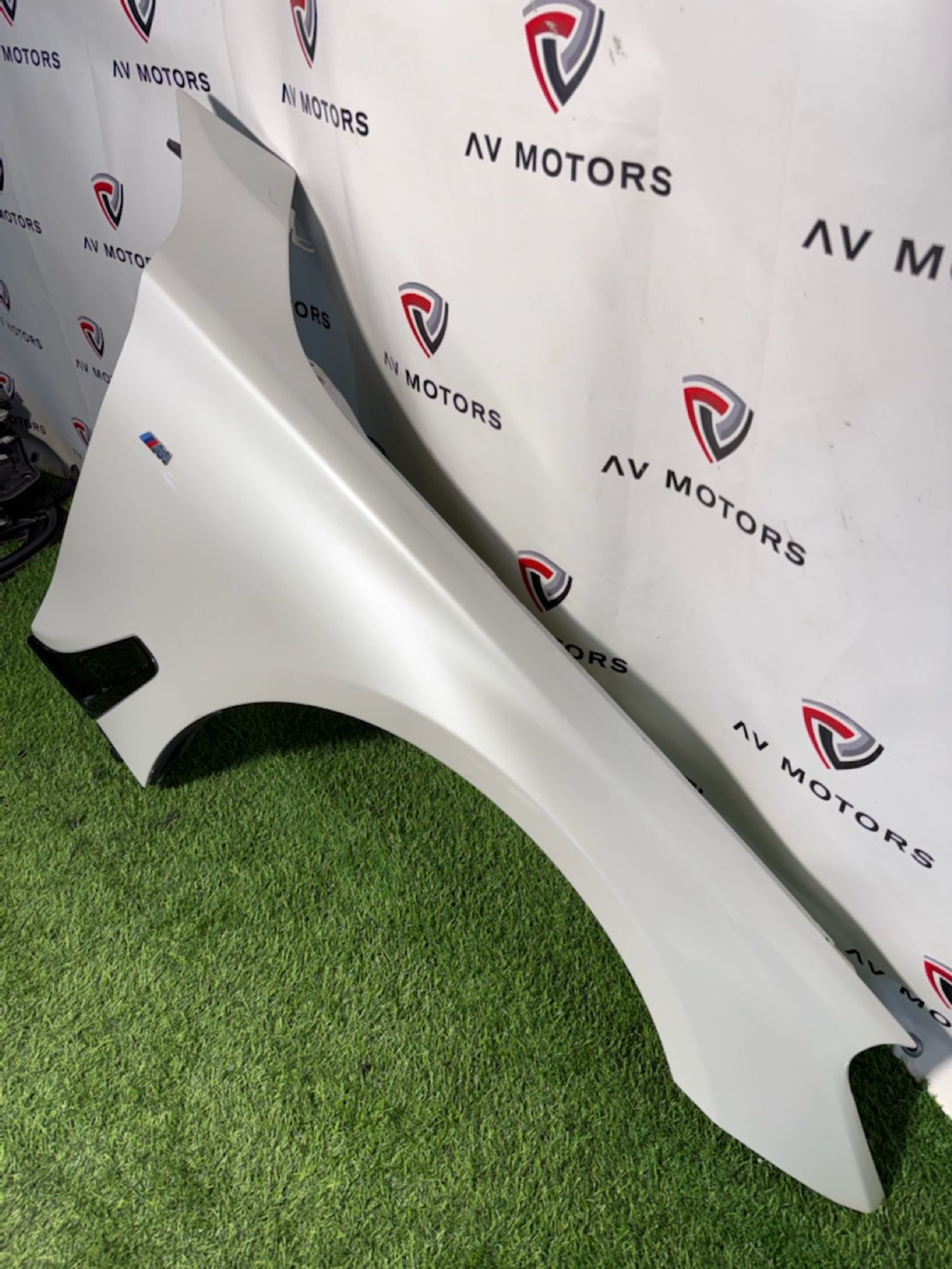 https://ycs.partsauto.market/partsauto-images/thmbs/userImages/82798d1dea2c19ada63d093c70529e74/part/a06ab7f7-4b3b-4006-80e2-32749952e130_1781078331166.jpg