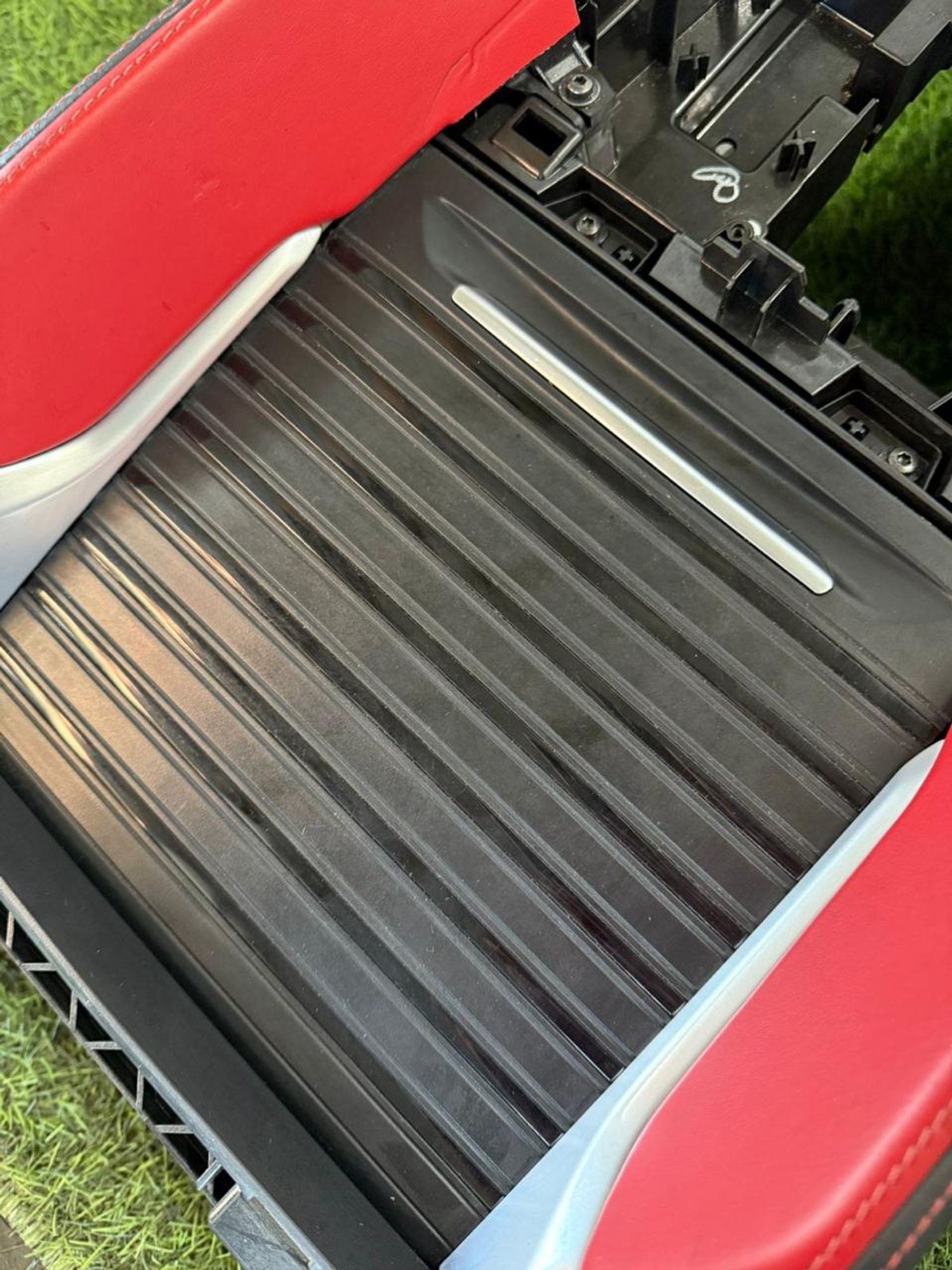 https://ycs.partsauto.market/partsauto-images/thmbs/userImages/82798d1dea2c19ada63d093c70529e74/part/a1245bda-433f-43c1-b0bf-1ce445cd4f25_1777903990328.jpg