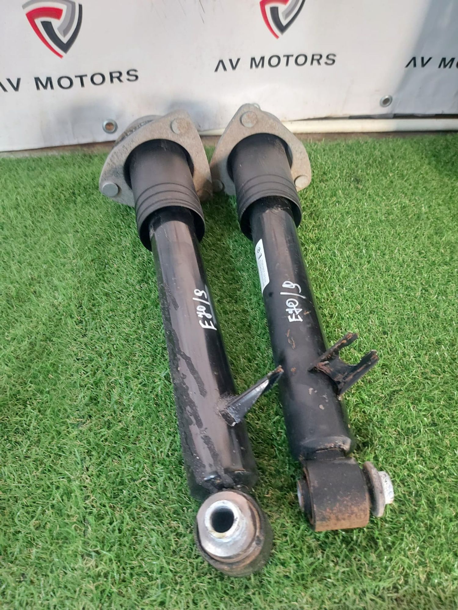 https://ycs.partsauto.market/partsauto-images/thmbs/userImages/82798d1dea2c19ada63d093c70529e74/part/a71c2714-c17c-4d08-9586-94dcc1c1a7bf_1726479677211.jpg