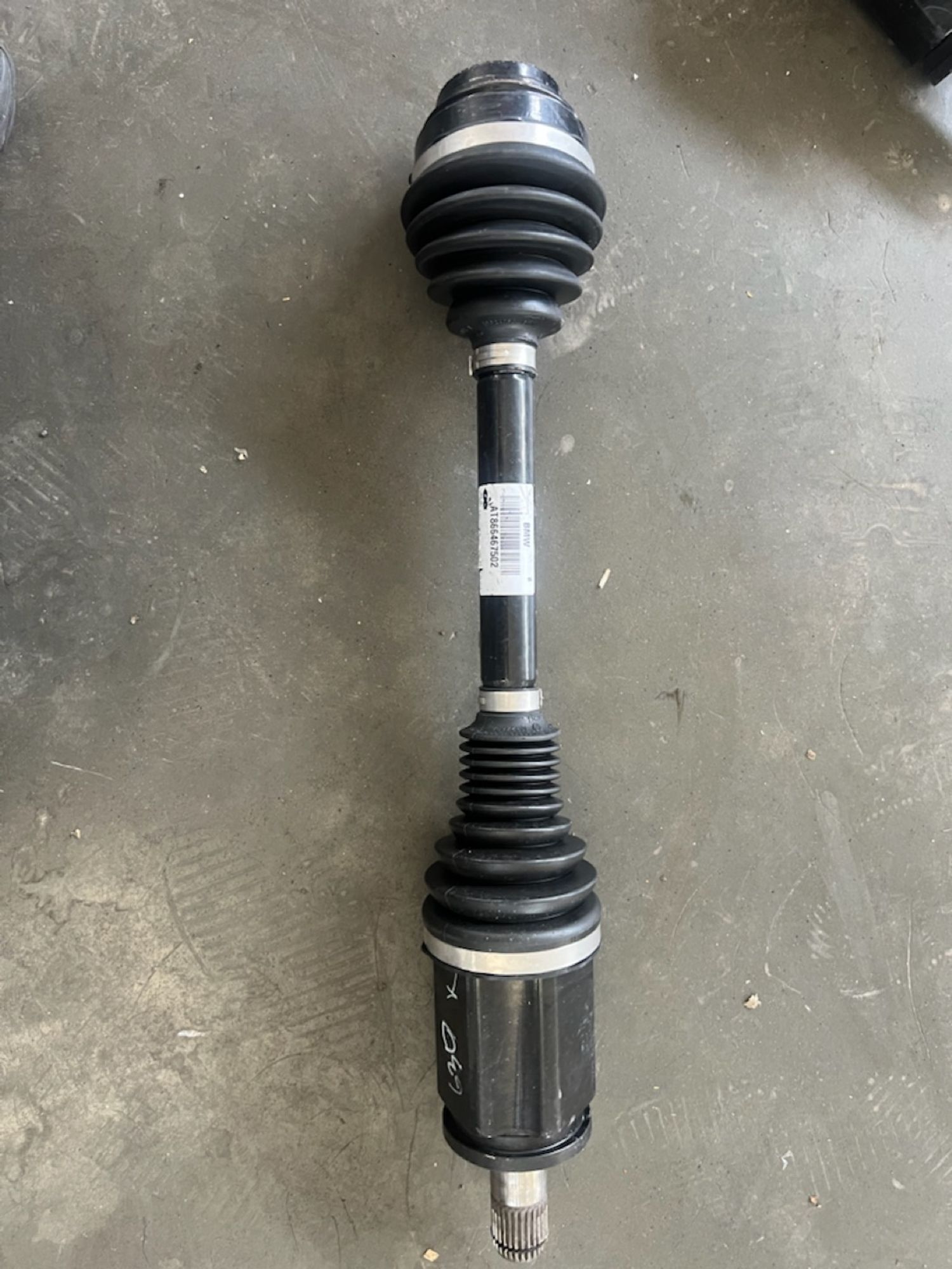 https://ycs.partsauto.market/partsauto-images/thmbs/userImages/82798d1dea2c19ada63d093c70529e74/part/a97bcec7-f470-4a58-b970-0f917553d4c4_1720706584669.jpg