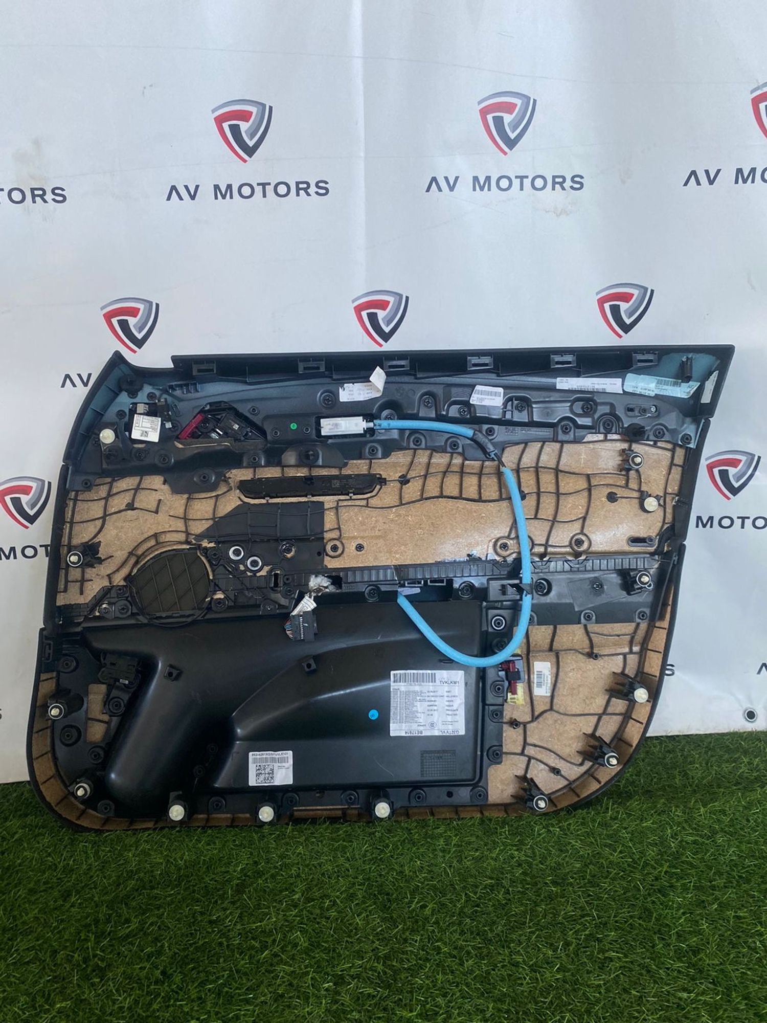 https://ycs.partsauto.market/partsauto-images/thmbs/userImages/82798d1dea2c19ada63d093c70529e74/part/adde322c-d4bc-47e6-8f8e-c485c451053e_1777454775522.jpg