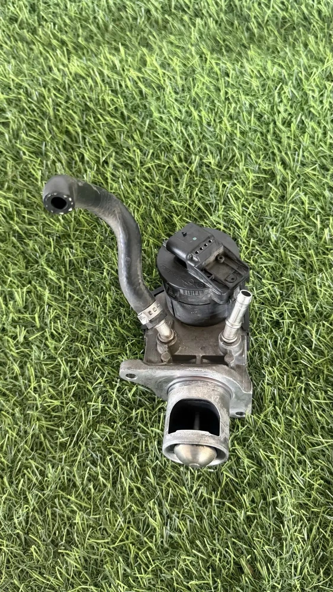 https://ycs.partsauto.market/partsauto-images/thmbs/userImages/82798d1dea2c19ada63d093c70529e74/part/b2cf5d77-f9b1-435e-a868-3284ddc9e088_1787314940060.jpg