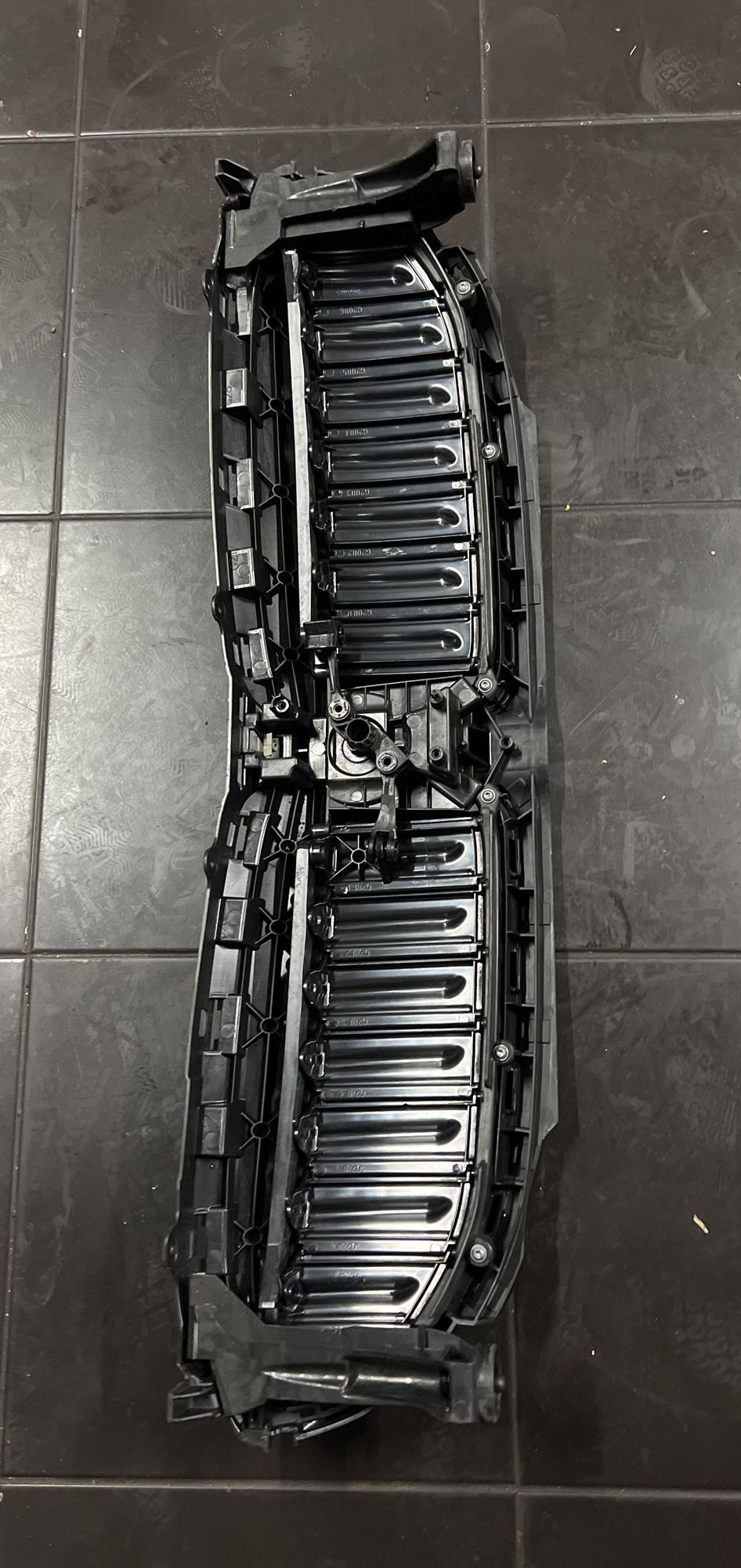 https://ycs.partsauto.market/partsauto-images/thmbs/userImages/82798d1dea2c19ada63d093c70529e74/part/b583c622-094d-4da2-a439-e961b4dad714_1698248162184.jpg