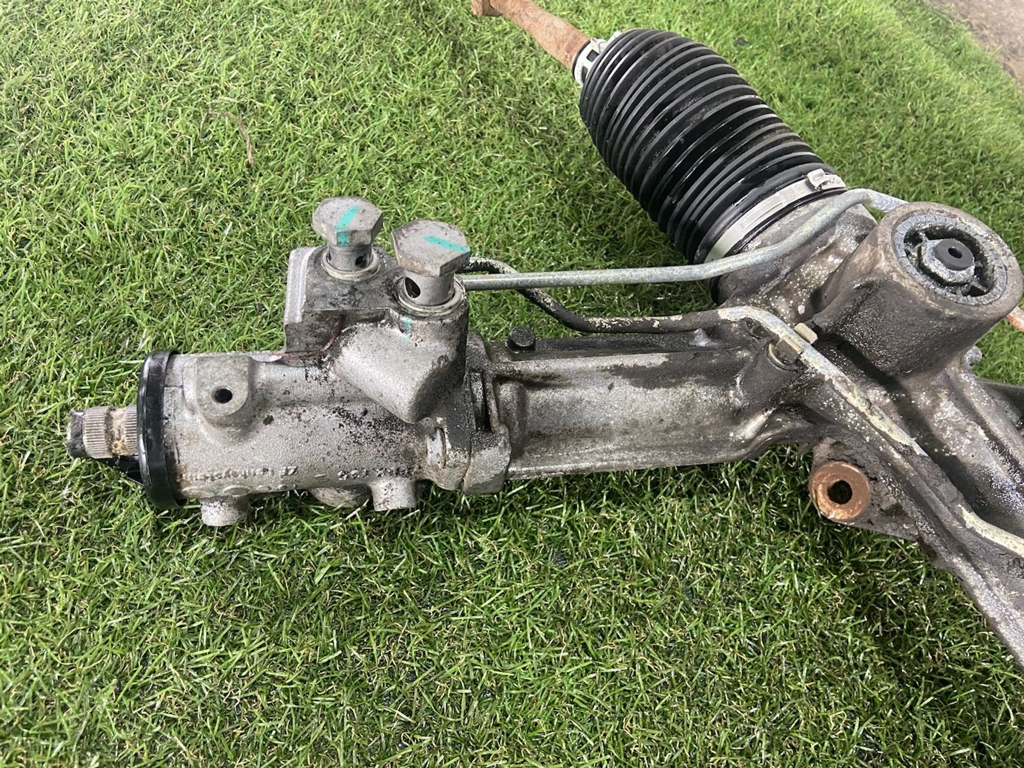 https://ycs.partsauto.market/partsauto-images/thmbs/userImages/82798d1dea2c19ada63d093c70529e74/part/b66b5cf6-de73-4c4e-ae02-cd7567da140b_1745479610329.jpg