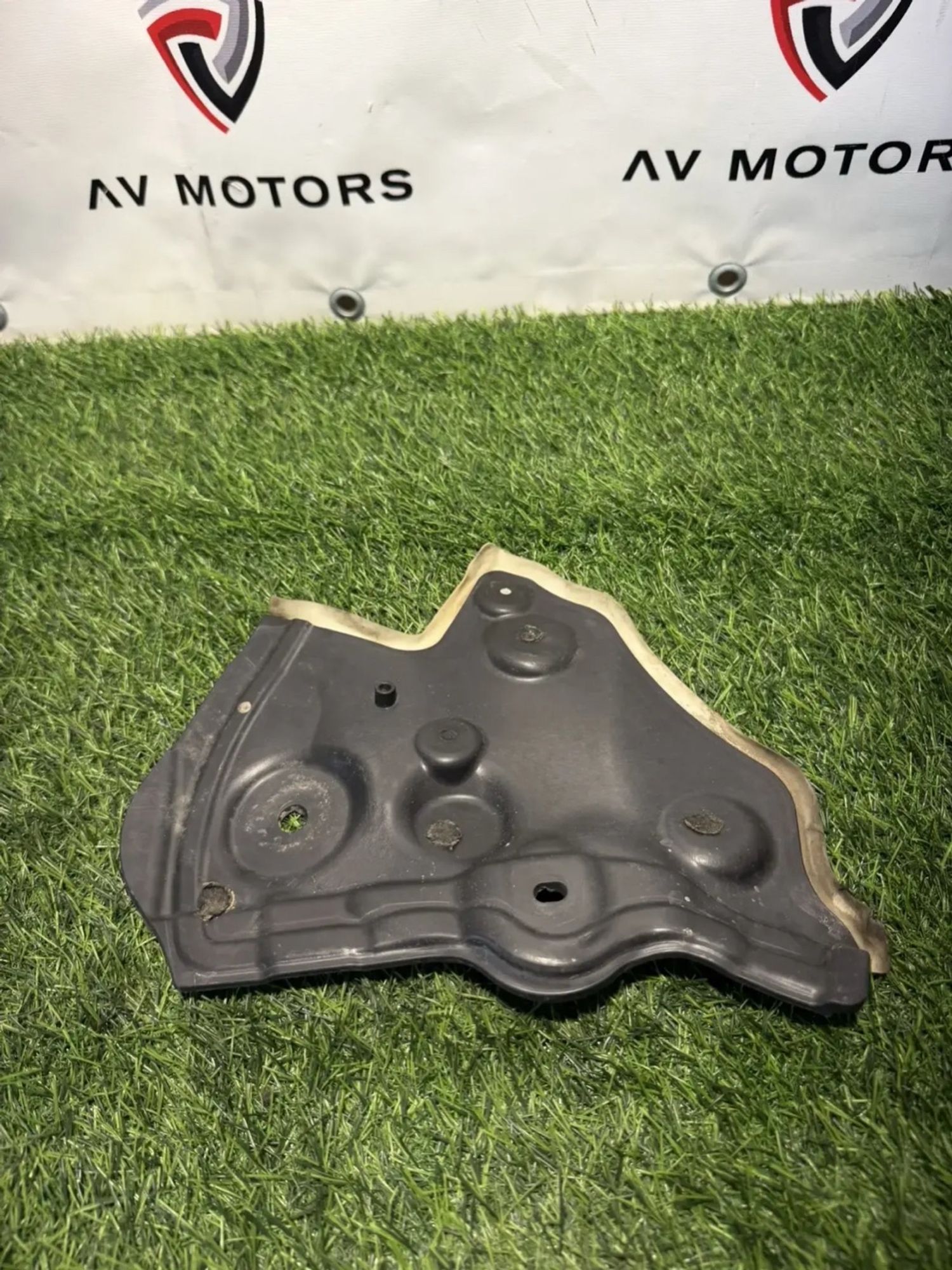 https://ycs.partsauto.market/partsauto-images/thmbs/userImages/82798d1dea2c19ada63d093c70529e74/part/b7c9c02e-91a5-489c-9715-7f07fe17a838_1781168984949.jpg