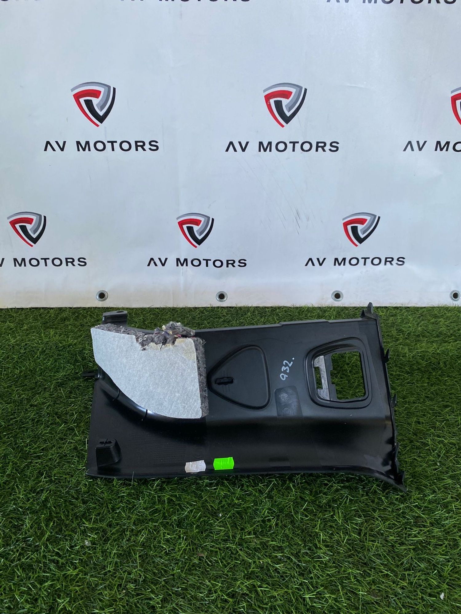 https://ycs.partsauto.market/partsauto-images/thmbs/userImages/82798d1dea2c19ada63d093c70529e74/part/bee7464a-9647-436a-ba7f-8180061e28bc_1777543044842.jpg