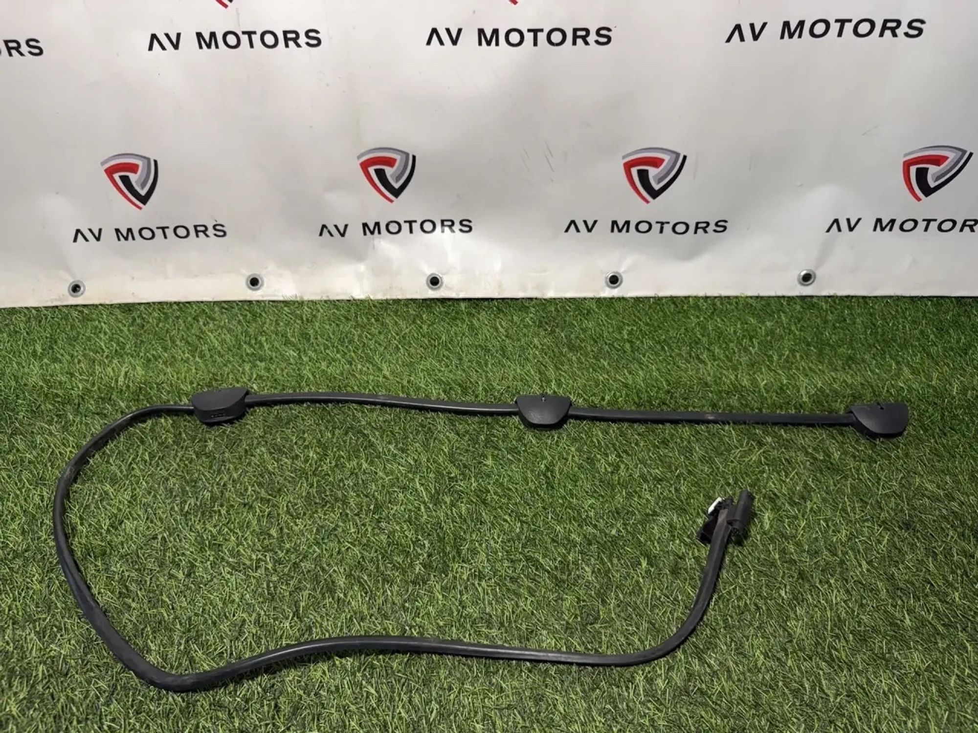 https://ycs.partsauto.market/partsauto-images/thmbs/userImages/82798d1dea2c19ada63d093c70529e74/part/bffc7b55-9e11-417f-a665-c71a67766589_1784712126299.jpg