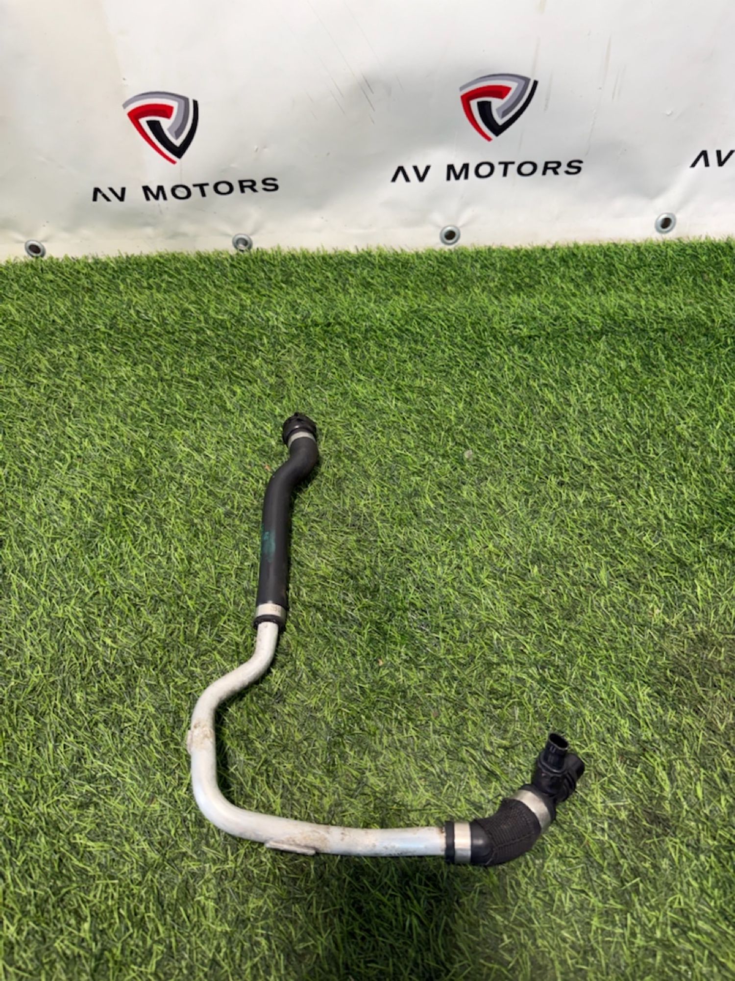 https://ycs.partsauto.market/partsauto-images/thmbs/userImages/82798d1dea2c19ada63d093c70529e74/part/c0fbbb9c-e387-406b-8e49-5c91e54f64b1_1776933068829.jpg