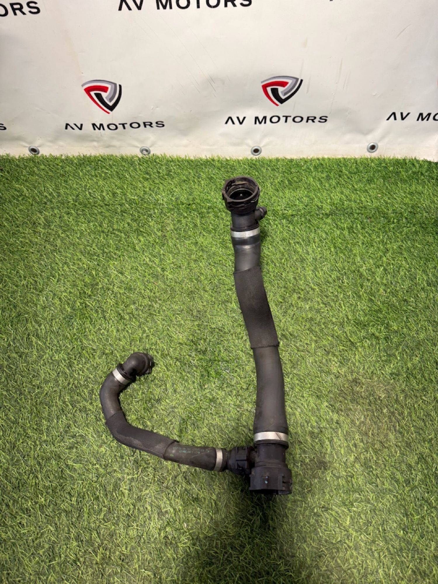 https://ycs.partsauto.market/partsauto-images/thmbs/userImages/82798d1dea2c19ada63d093c70529e74/part/c1889fbc-3313-46aa-913f-a38cc6785260_1776932400912.jpg