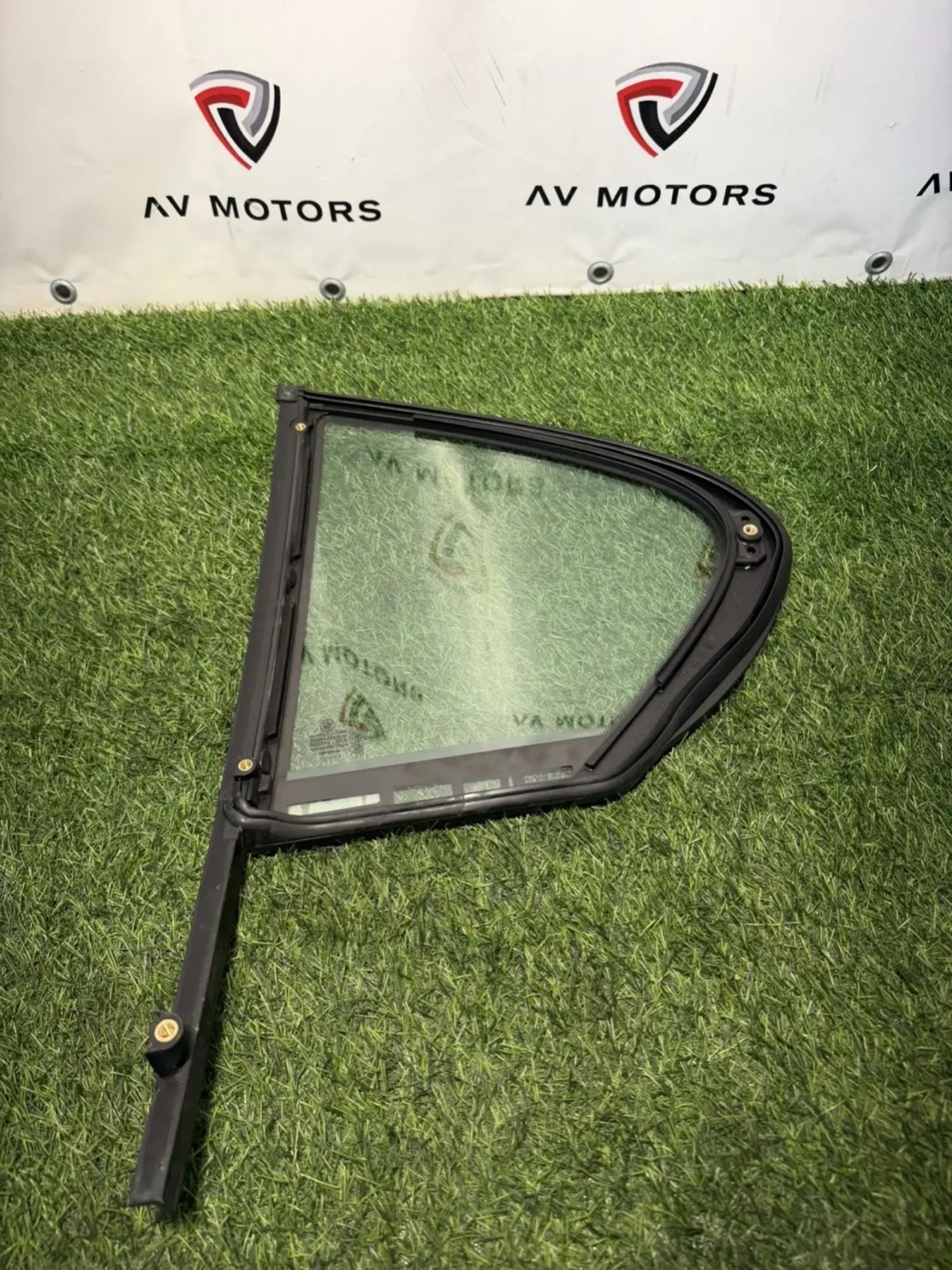 https://ycs.partsauto.market/partsauto-images/thmbs/userImages/82798d1dea2c19ada63d093c70529e74/part/c67109b7-6148-41fe-b6cd-1d58fe0d2810_1781529604883.jpg