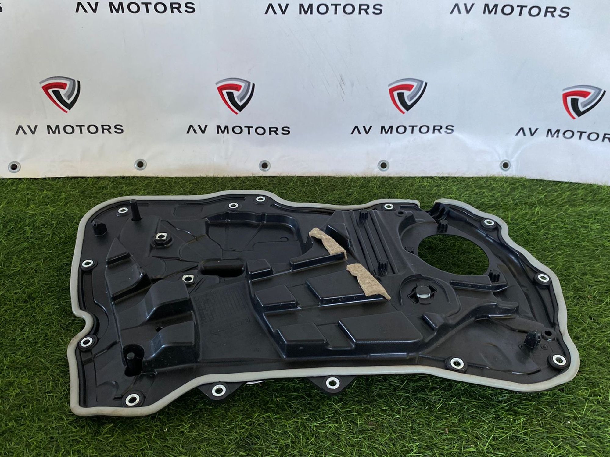 https://ycs.partsauto.market/partsauto-images/thmbs/userImages/82798d1dea2c19ada63d093c70529e74/part/c72d42cc-6bd9-4d78-a5f0-c1fa3eedb6e3_1777542928737.jpg
