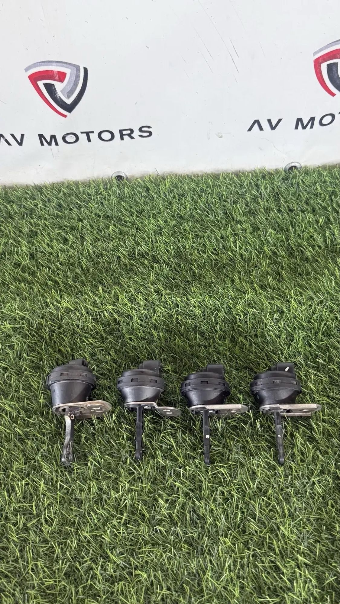 https://ycs.partsauto.market/partsauto-images/thmbs/userImages/82798d1dea2c19ada63d093c70529e74/part/c89eeb31-ced0-4a38-be2d-669923fa7014_1787315565097.jpg