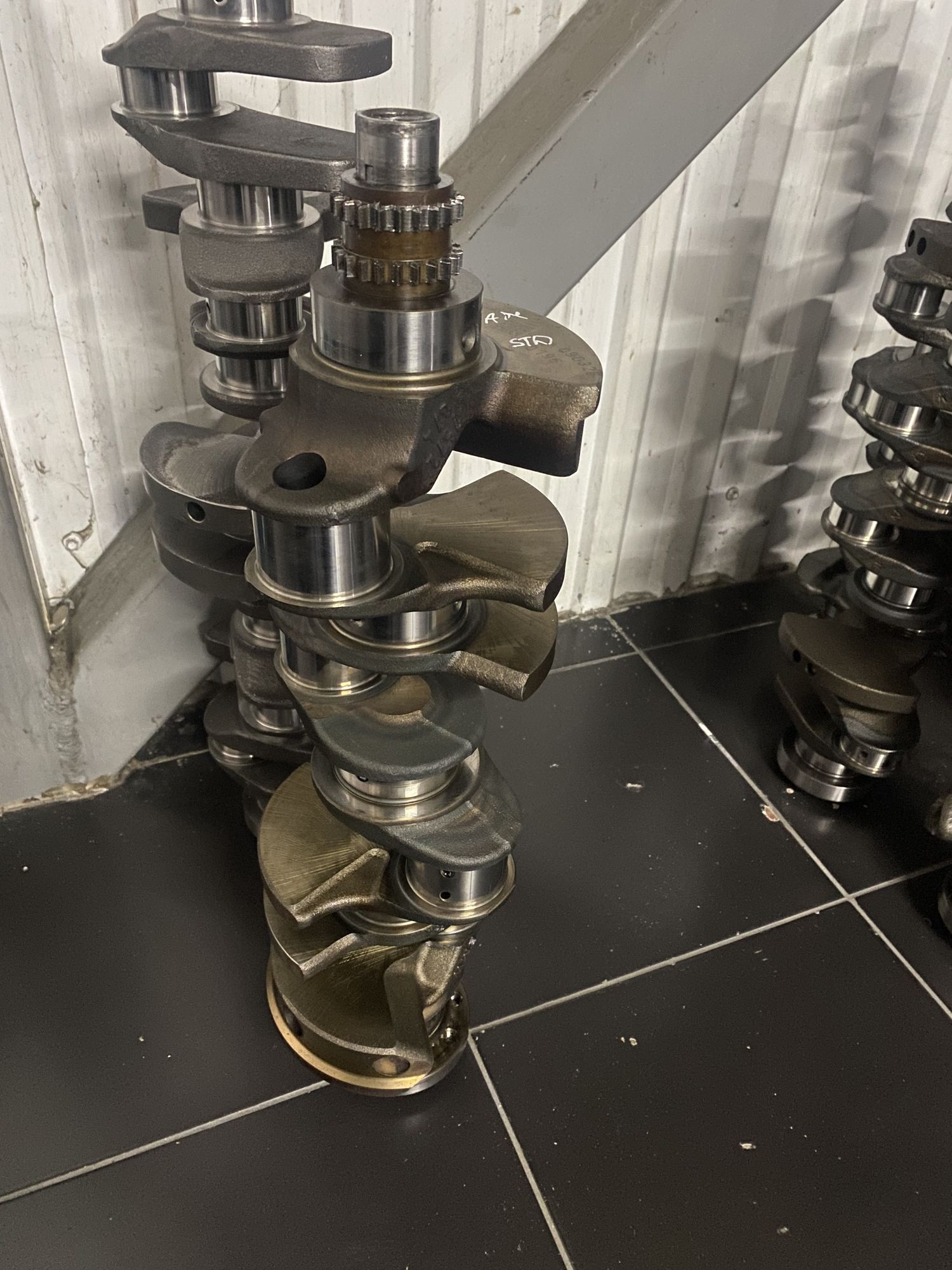 https://ycs.partsauto.market/partsauto-images/thmbs/userImages/82798d1dea2c19ada63d093c70529e74/part/c9ae7114-4f81-46b8-93a0-2723e7bf1087_1715759918023.jpg
