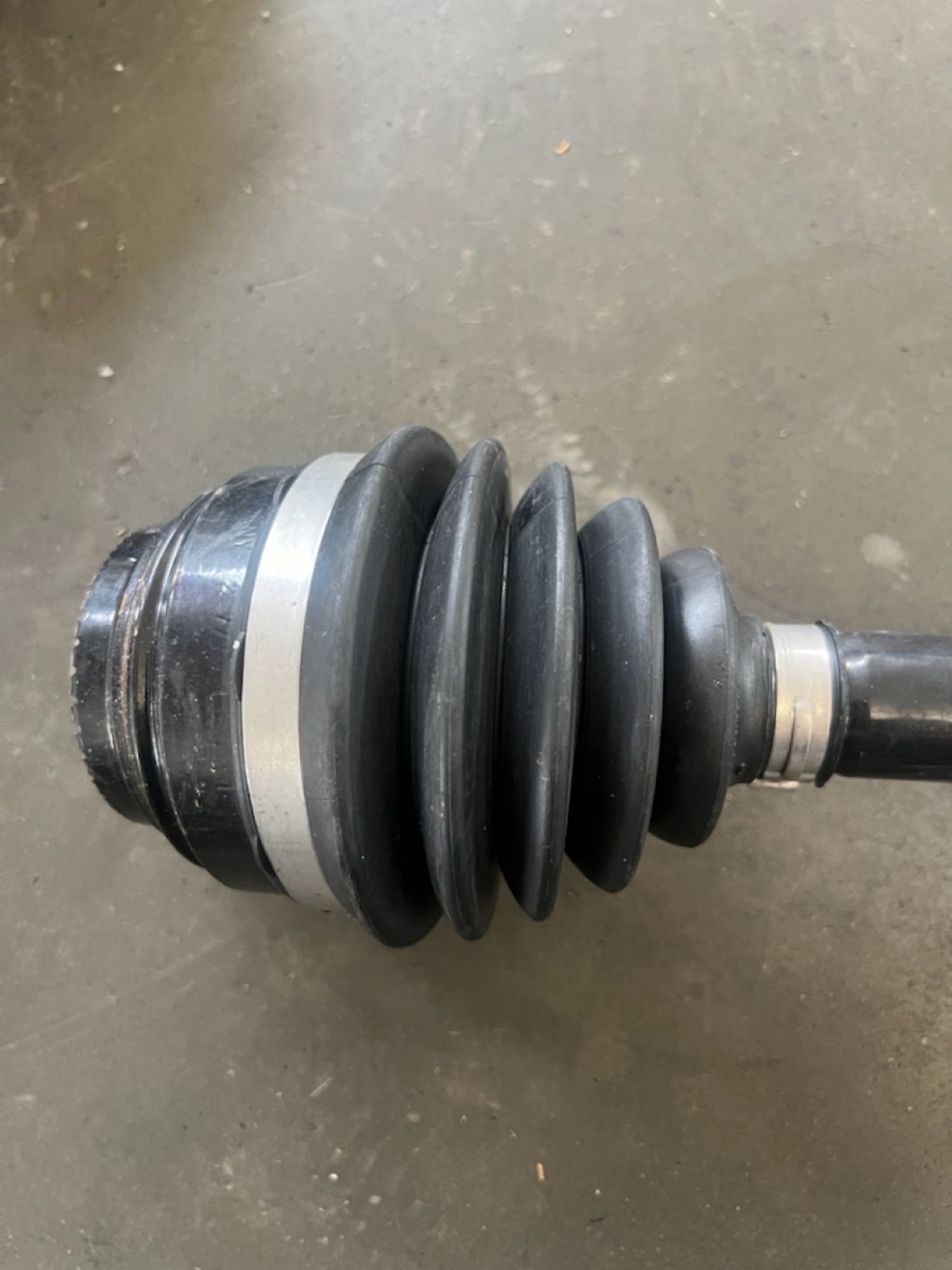 https://ycs.partsauto.market/partsauto-images/thmbs/userImages/82798d1dea2c19ada63d093c70529e74/part/caed102f-43e4-44af-8e59-c190ce0fae82_1720706589169.jpg