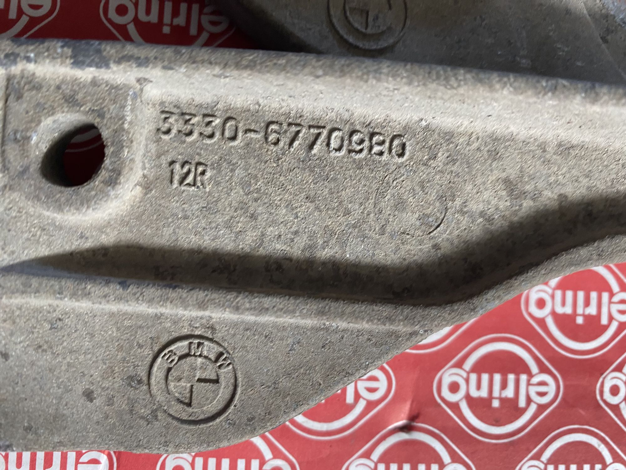 https://ycs.partsauto.market/partsauto-images/thmbs/userImages/82798d1dea2c19ada63d093c70529e74/part/d189e118-d0d7-4d5f-8c55-dd8a4087874d_1718626046395.jpg