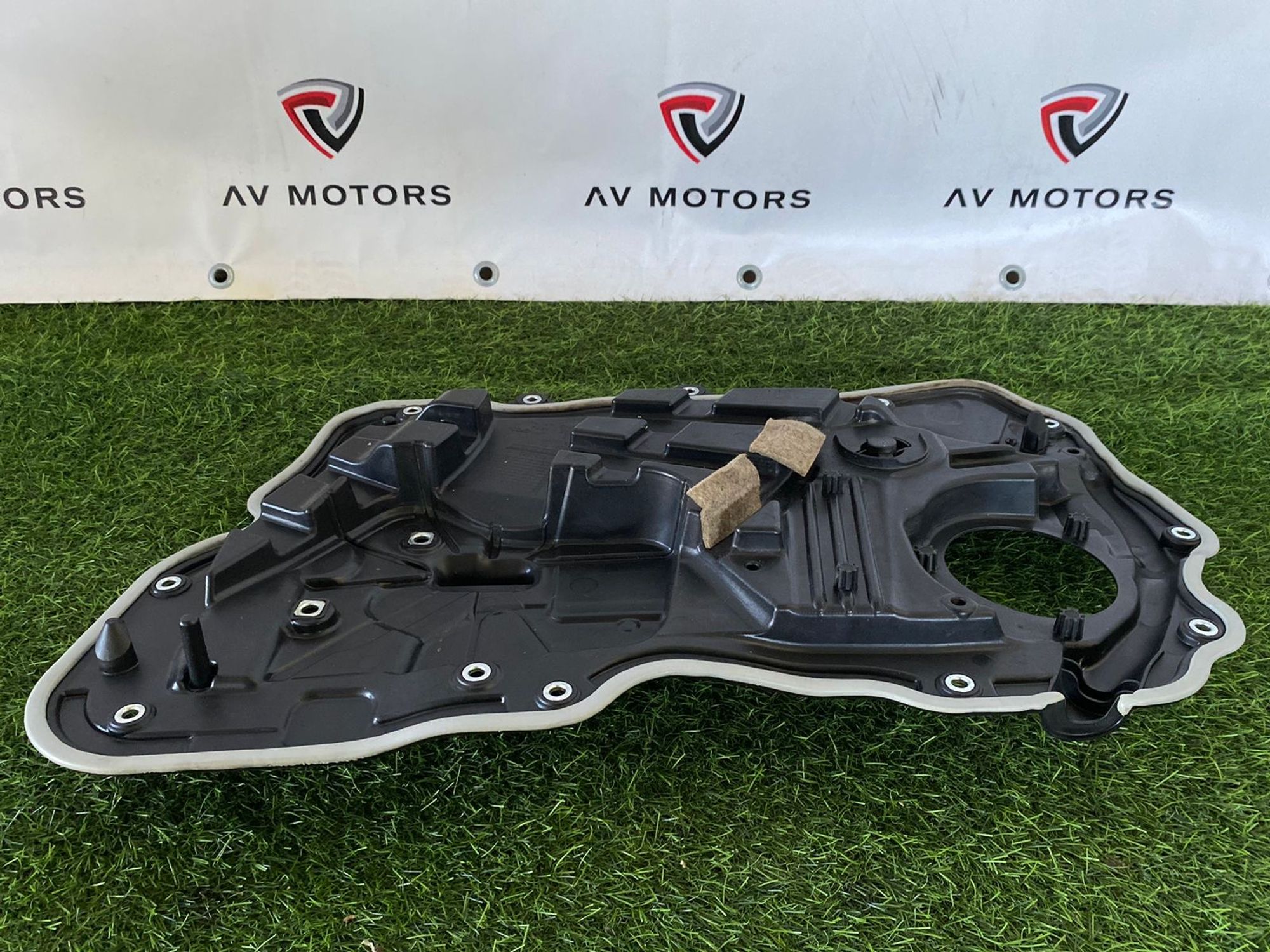 https://ycs.partsauto.market/partsauto-images/thmbs/userImages/82798d1dea2c19ada63d093c70529e74/part/d60dbf4f-6550-4687-9a70-b27333e2282b_1777456762058.jpg