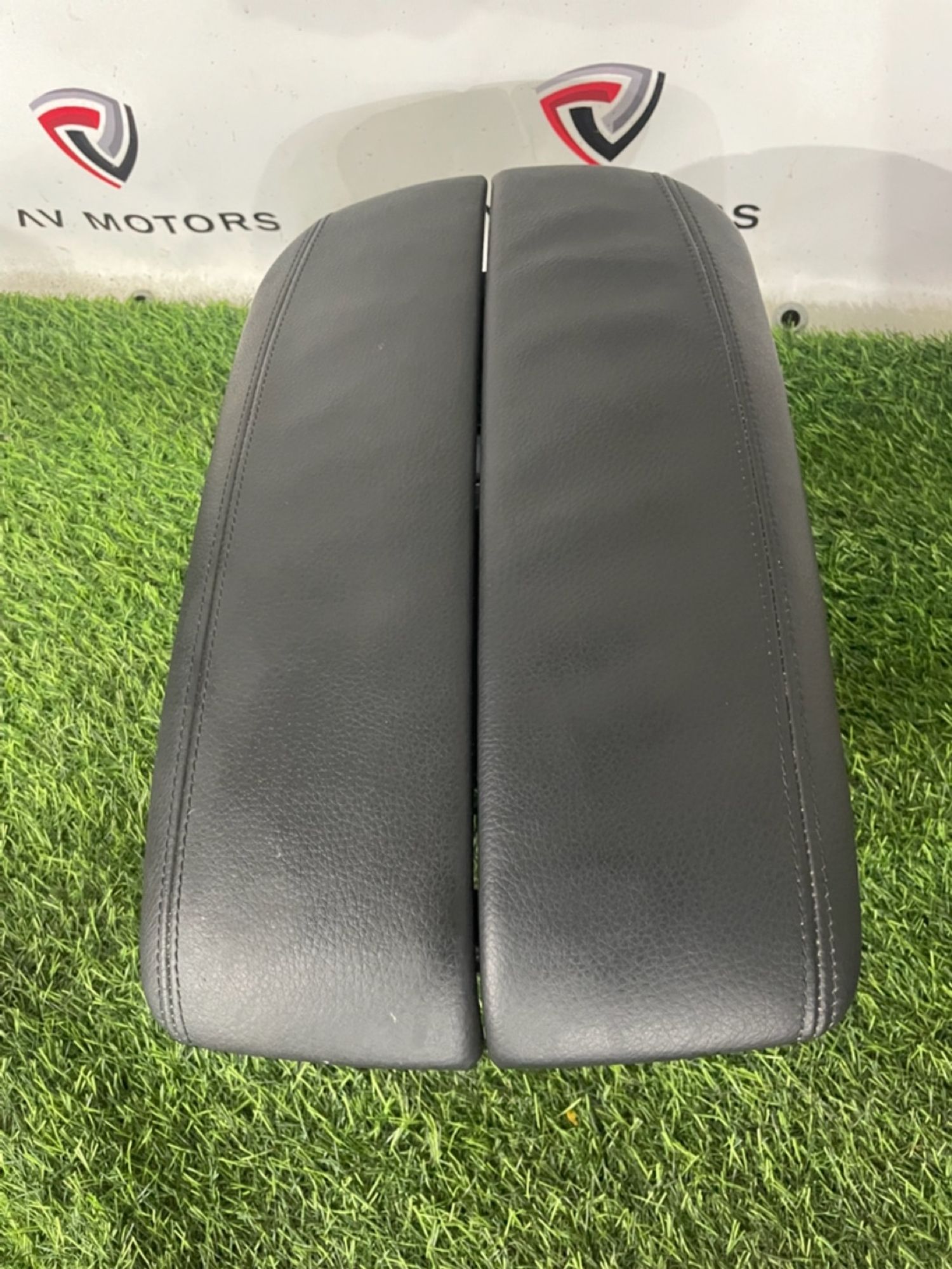 https://ycs.partsauto.market/partsauto-images/thmbs/userImages/82798d1dea2c19ada63d093c70529e74/part/d97e650d-b961-4e75-a48d-cbe17f59396e_1781605118933.jpg