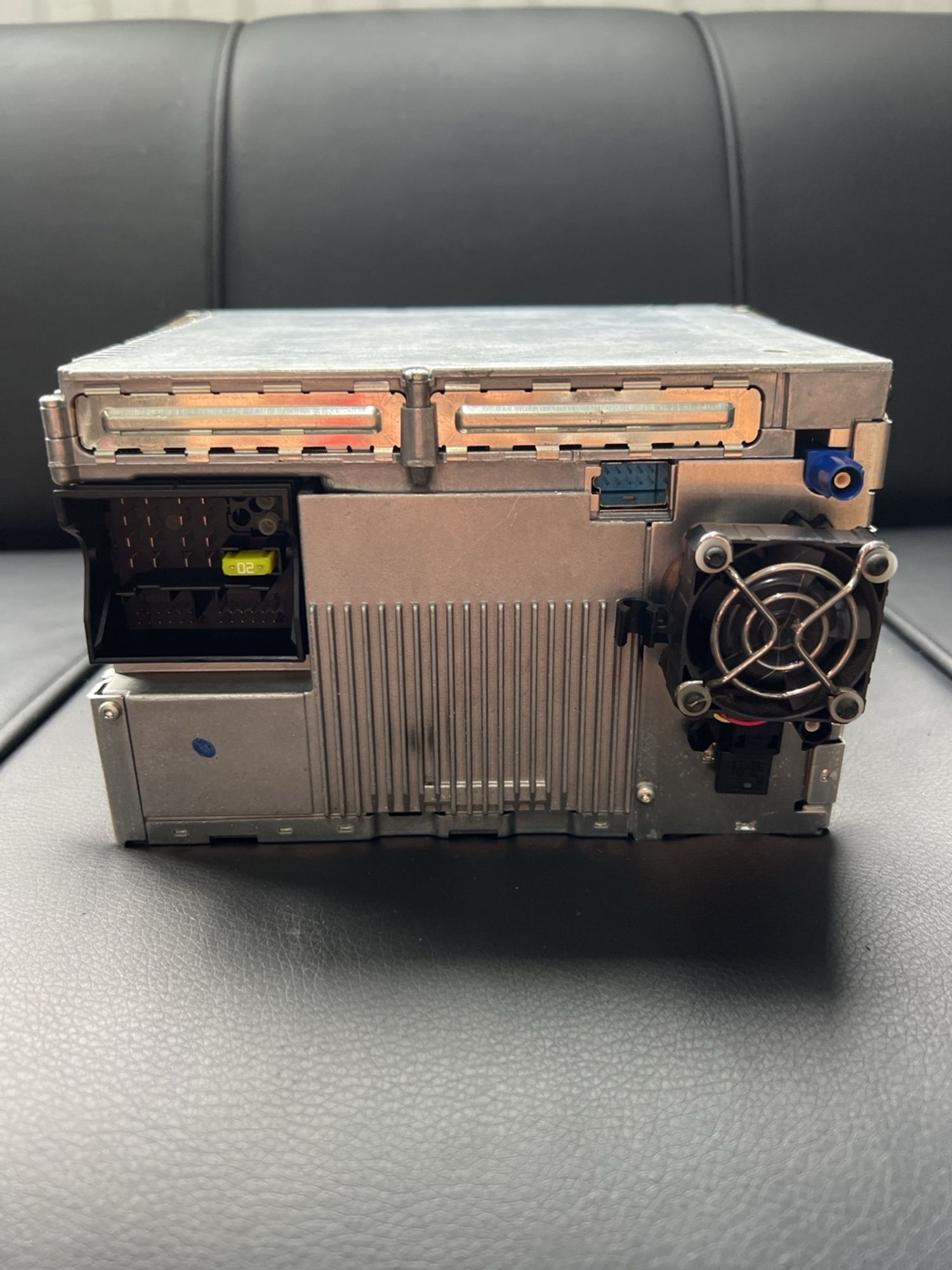 https://ycs.partsauto.market/partsauto-images/thmbs/userImages/82798d1dea2c19ada63d093c70529e74/part/db8ae856-85ec-467f-8135-61693361af69_1720613068819.jpg