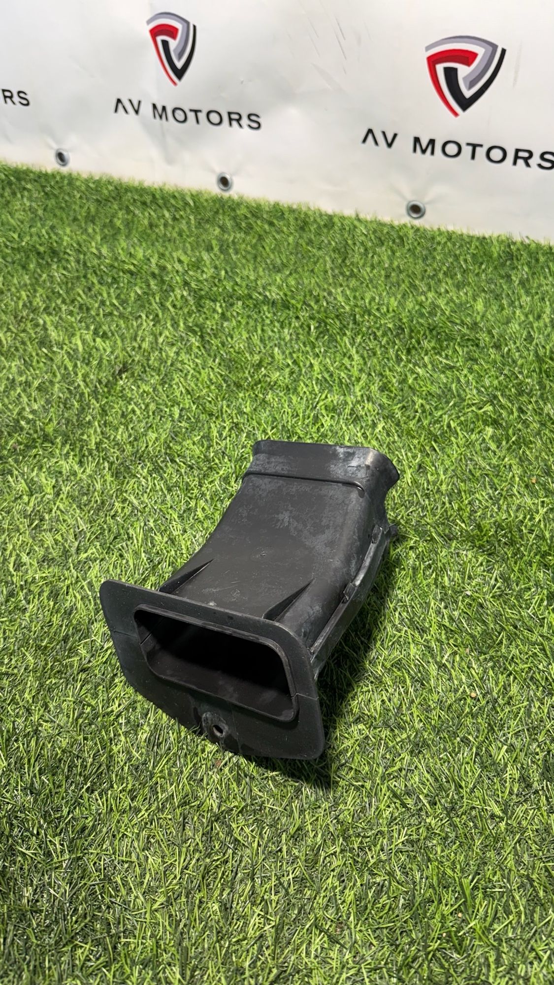 https://ycs.partsauto.market/partsauto-images/thmbs/userImages/82798d1dea2c19ada63d093c70529e74/part/dbc35c31-1f5f-44a1-a6ef-9b9c3f89a544_1781095223505.jpg