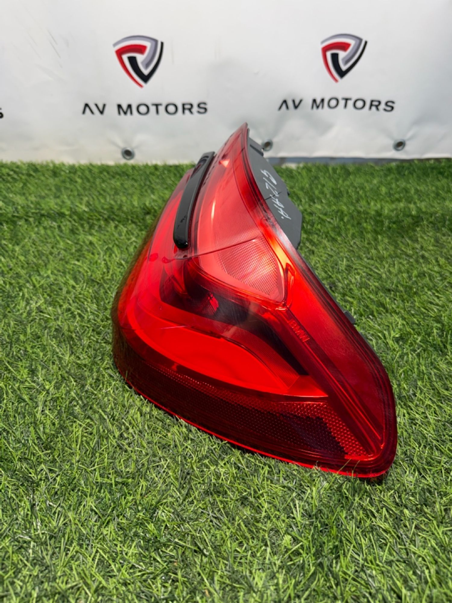 https://ycs.partsauto.market/partsauto-images/thmbs/userImages/82798d1dea2c19ada63d093c70529e74/part/dda4b669-fe8f-4219-8031-c1243ef814eb_1781593236923.jpg
