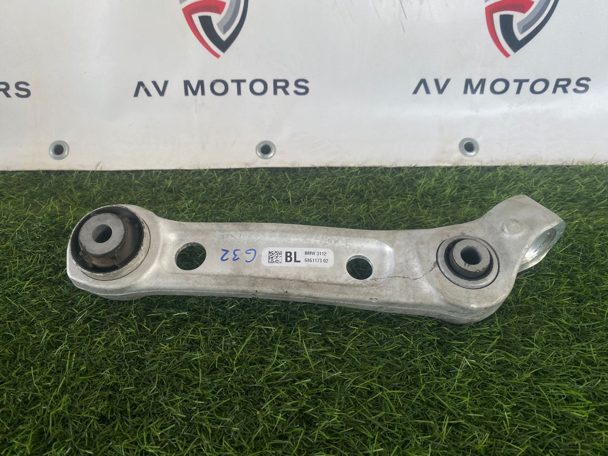 https://ycs.partsauto.market/partsauto-images/thmbs/userImages/82798d1dea2c19ada63d093c70529e74/part/e003dbd7-f197-4548-b16e-c6ffb2e77a7e_1769170397294.jpg