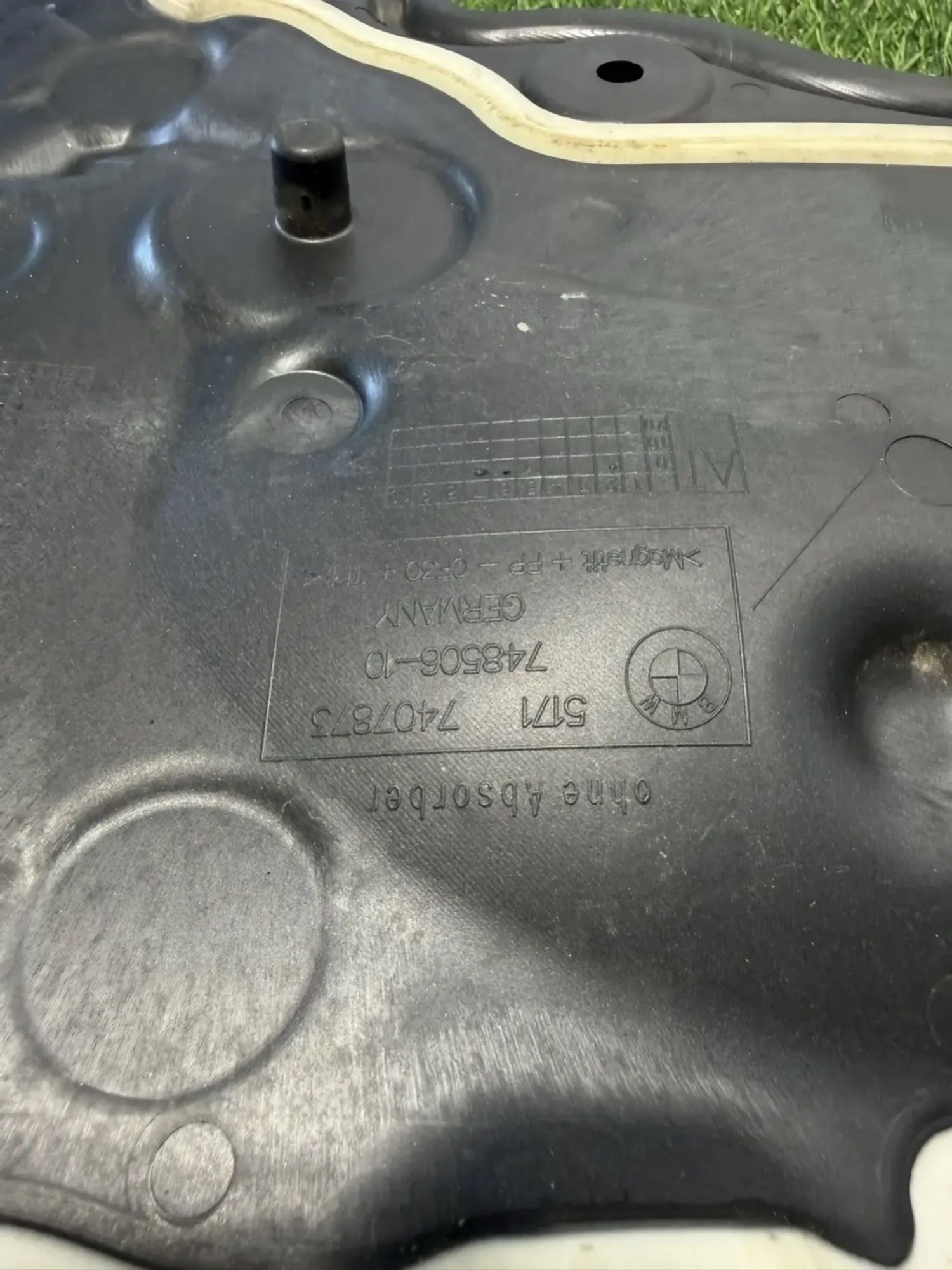 https://ycs.partsauto.market/partsauto-images/thmbs/userImages/82798d1dea2c19ada63d093c70529e74/part/eab6ed09-9612-40bb-87f6-a59a0adf83d0_1781168541651.jpg