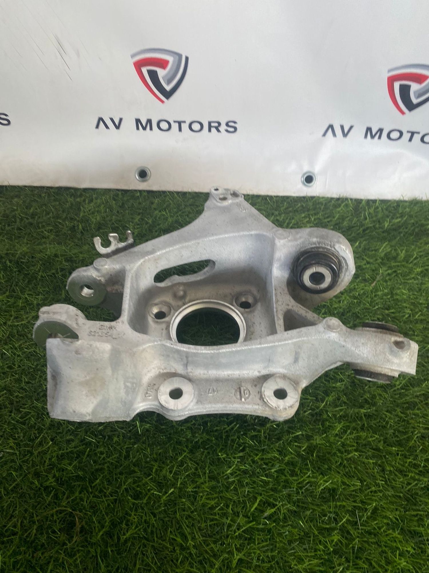 https://ycs.partsauto.market/partsauto-images/thmbs/userImages/82798d1dea2c19ada63d093c70529e74/part/f4289828-4851-4771-a06d-726e3babec2c_1770107673842.jpg