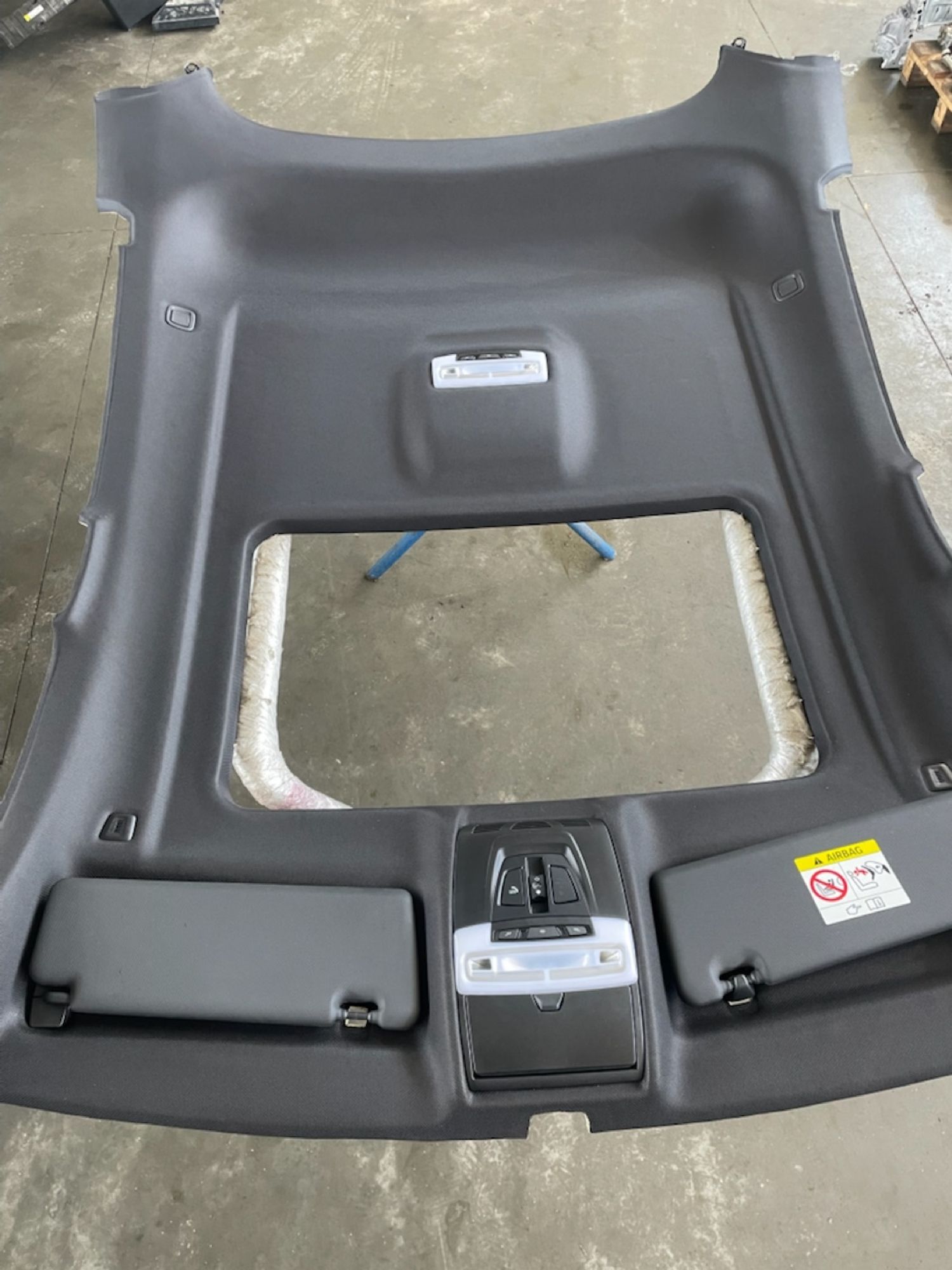 https://ycs.partsauto.market/partsauto-images/thmbs/userImages/82798d1dea2c19ada63d093c70529e74/part/f503d9ba-50fc-4673-a77f-dca32a38f55d_1779374446354.jpg