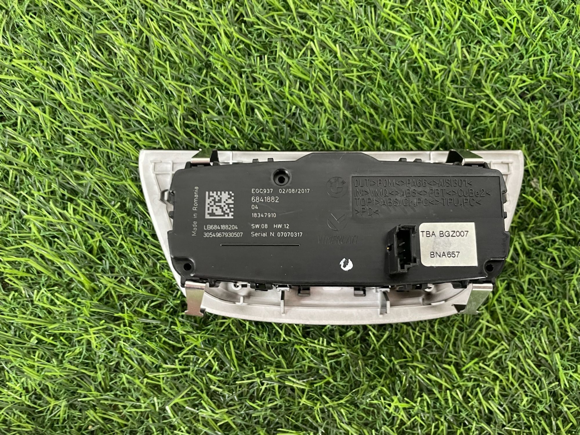 https://ycs.partsauto.market/partsauto-images/thmbs/userImages/82798d1dea2c19ada63d093c70529e74/part/f72b79de-b649-4549-98b4-9da5729a3ae9_1777369381691.jpg