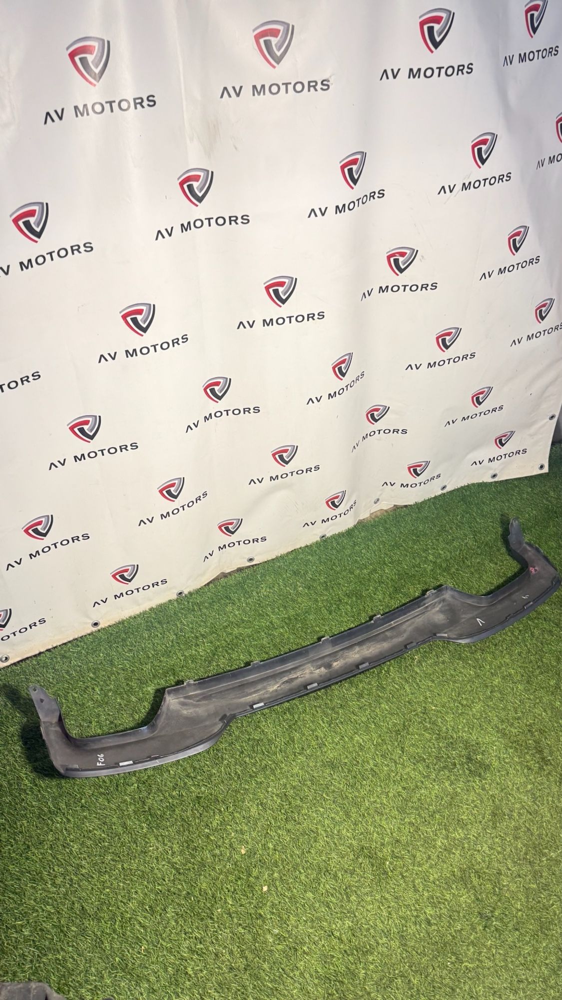 https://ycs.partsauto.market/partsauto-images/thmbs/userImages/82798d1dea2c19ada63d093c70529e74/part/f9855540-a1a9-4138-ab8b-fae6b084d8ab_1782889838718.jpg
