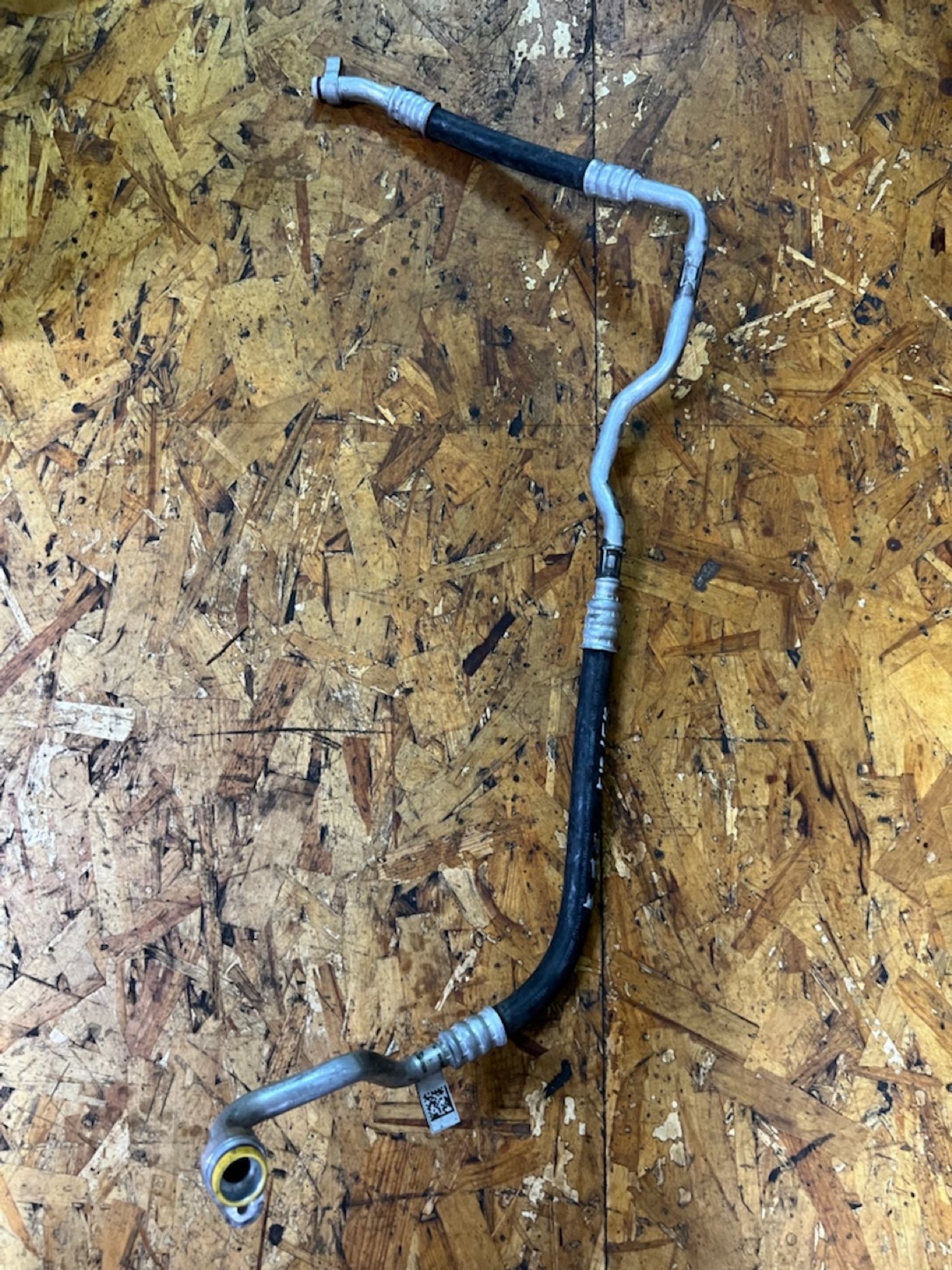 https://ycs.partsauto.market/partsauto-images/thmbs/userImages/82798d1dea2c19ada63d093c70529e74/part/fb19b6a5-68b2-485c-bcf6-7d09a63c93dd_1727857126196.jpg