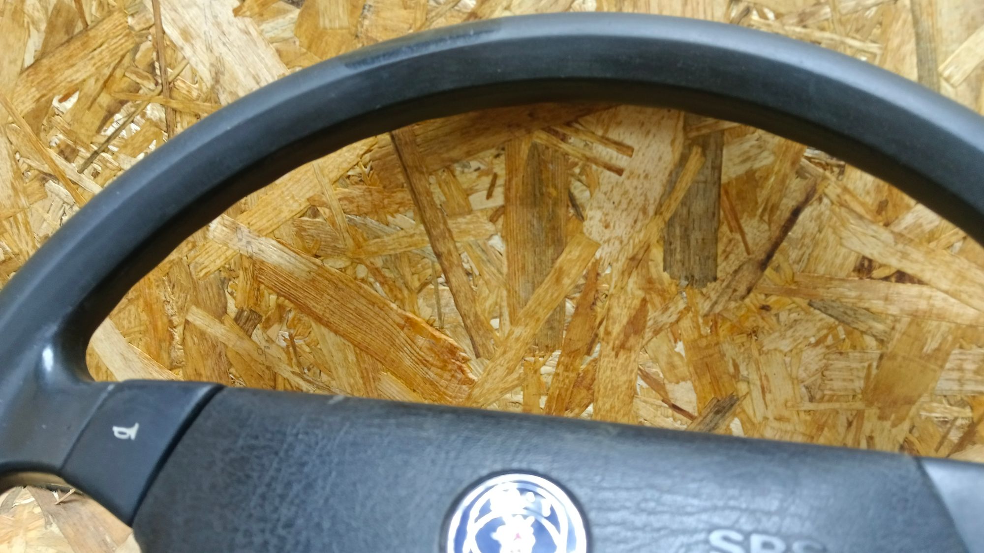 https://ycs.partsauto.market/partsauto-images/thmbs/userImages/86639159375c37f71cfc850516777b62/part/08586dcf-ea73-4032-8d1d-627c639e8bb4_1730347909673.jpg