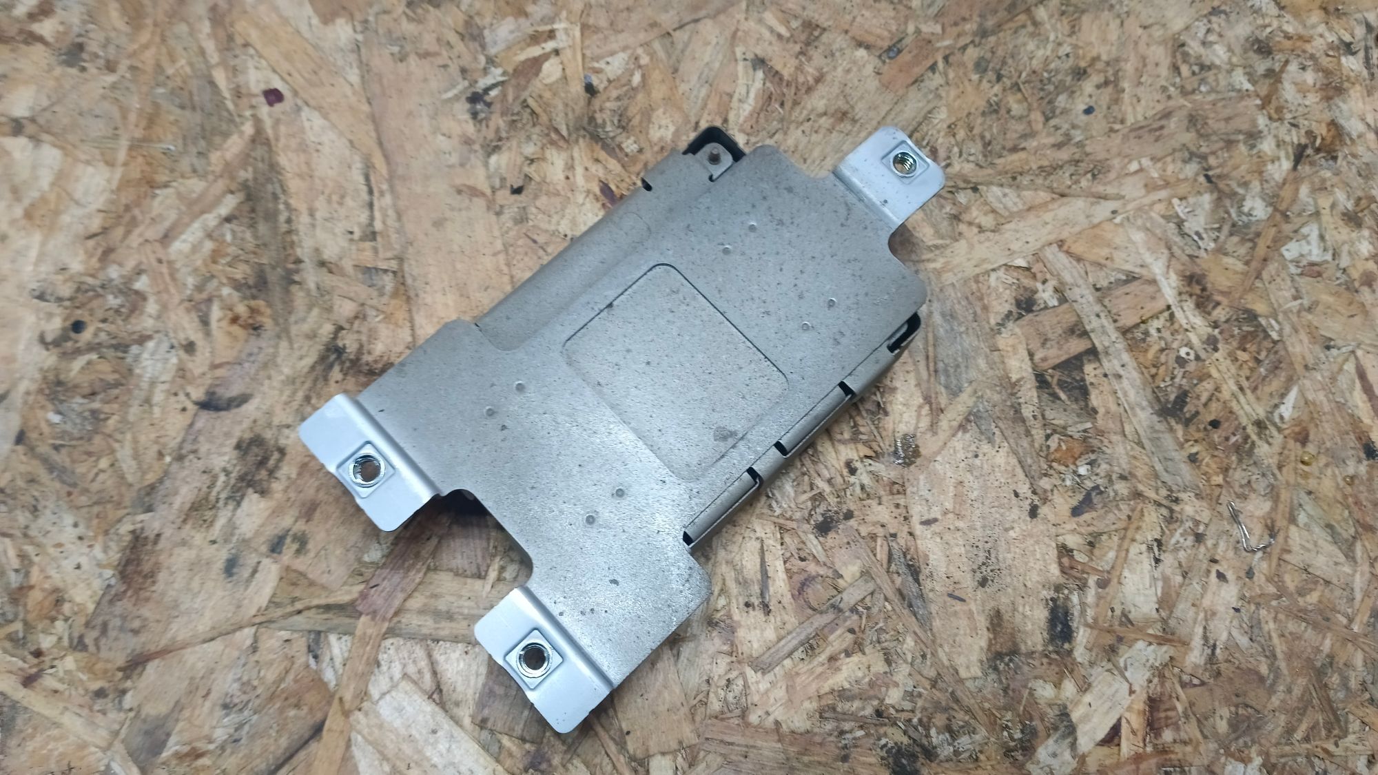https://ycs.partsauto.market/partsauto-images/thmbs/userImages/86639159375c37f71cfc850516777b62/part/08b80784-6f33-4999-a20d-8a55fa745aca_1744914482045.jpg