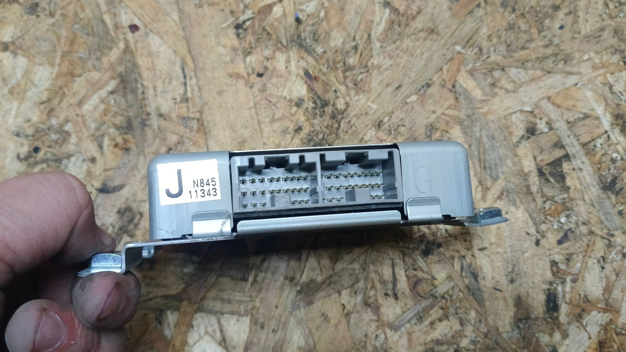 https://ycs.partsauto.market/partsauto-images/thmbs/userImages/86639159375c37f71cfc850516777b62/part/0b4d5b7d-1499-446c-9ec2-f89e9401c741_1744914481009.jpg