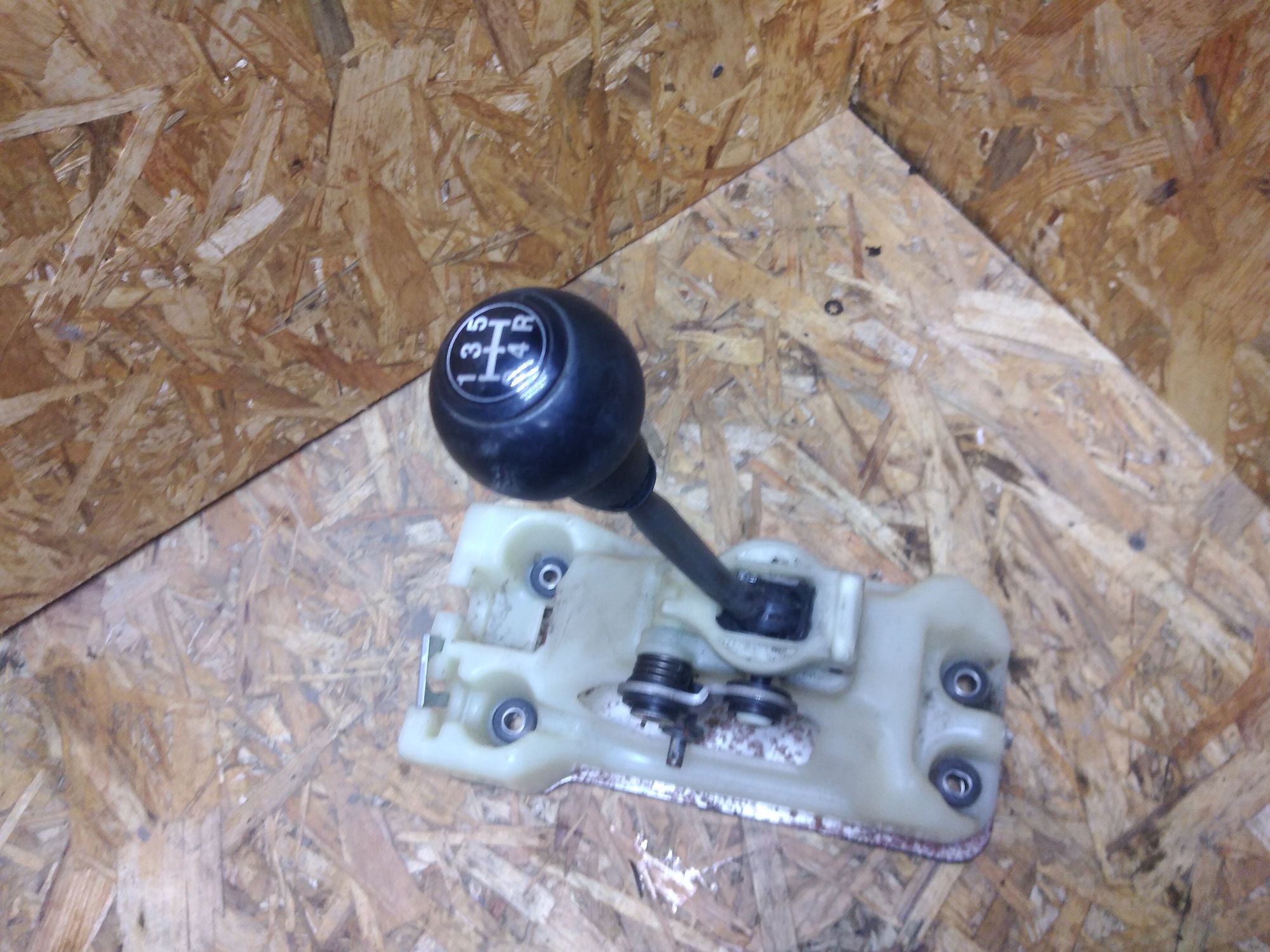 https://ycs.partsauto.market/partsauto-images/thmbs/userImages/86639159375c37f71cfc850516777b62/part/0ff0ca98-8e4f-4b76-97e6-f28d828a9d5c_1735846797859.jpg