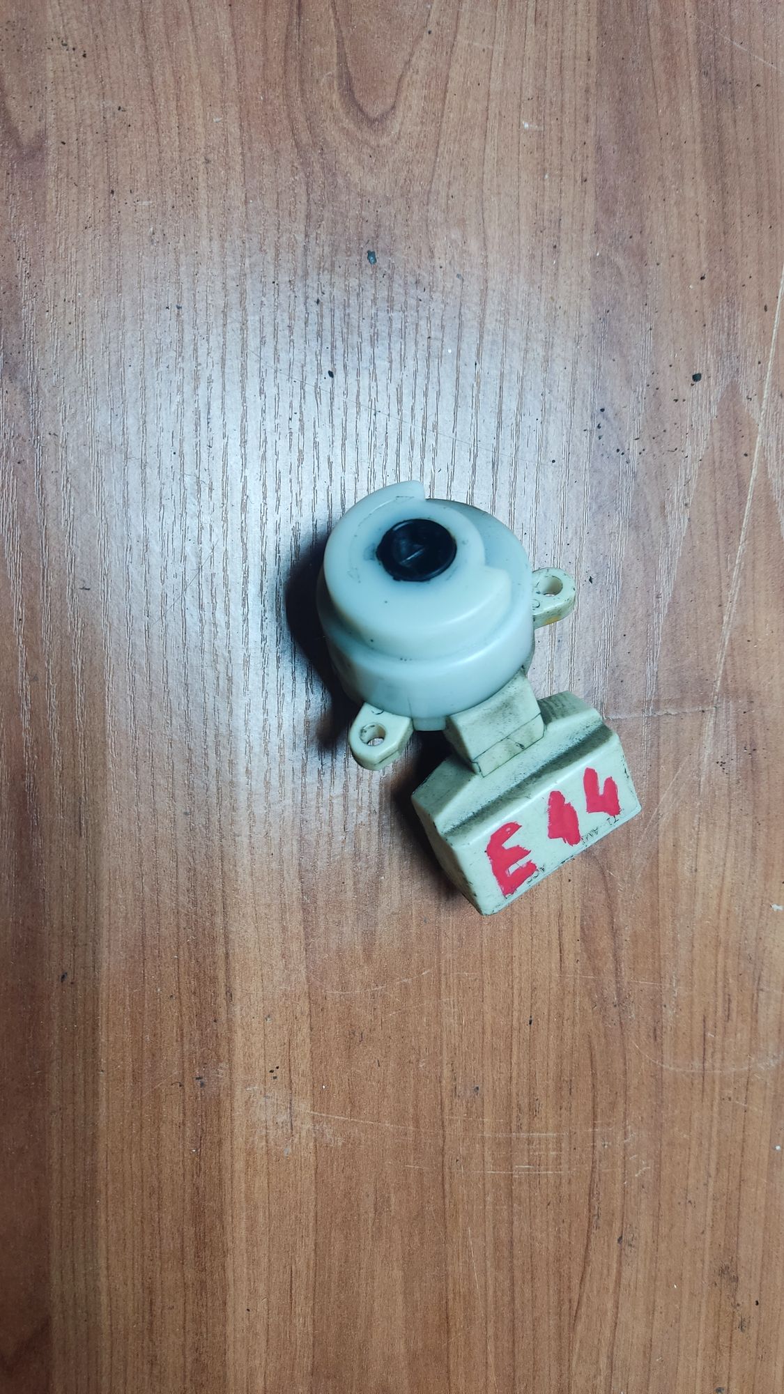 https://ycs.partsauto.market/partsauto-images/thmbs/userImages/86639159375c37f71cfc850516777b62/part/11dcfb9f-1c4f-4708-ad47-6912676bfab5_1702629249439.jpg