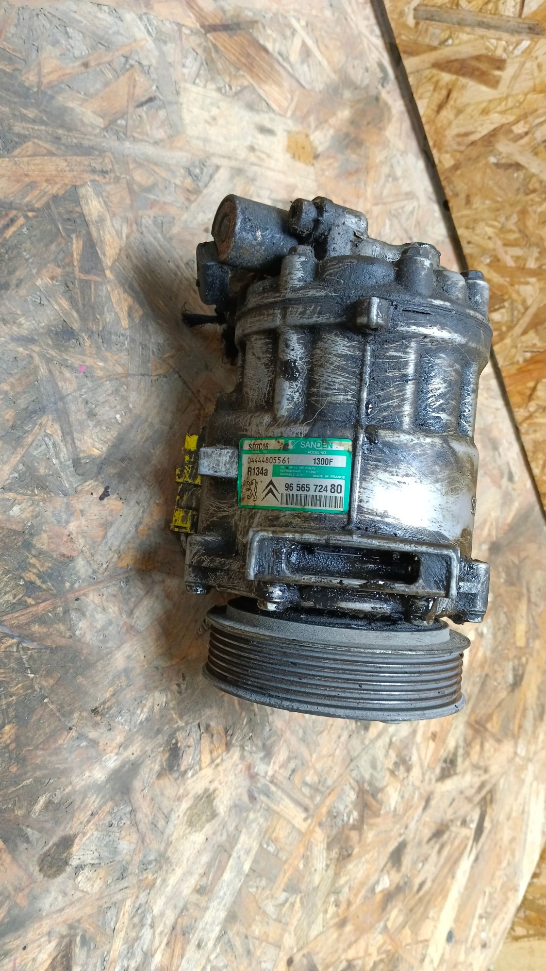 https://ycs.partsauto.market/partsauto-images/thmbs/userImages/86639159375c37f71cfc850516777b62/part/36b87aab-1fe2-4ea9-913e-b431a7200c2e_1739970405889.jpg