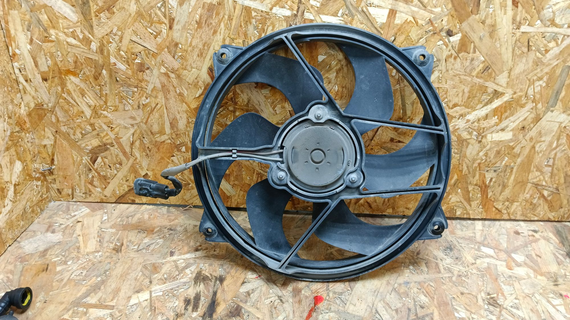 https://ycs.partsauto.market/partsauto-images/thmbs/userImages/86639159375c37f71cfc850516777b62/part/3ea1e9b0-22a3-4231-bba2-51a1037a3abd_1732819088983.jpg