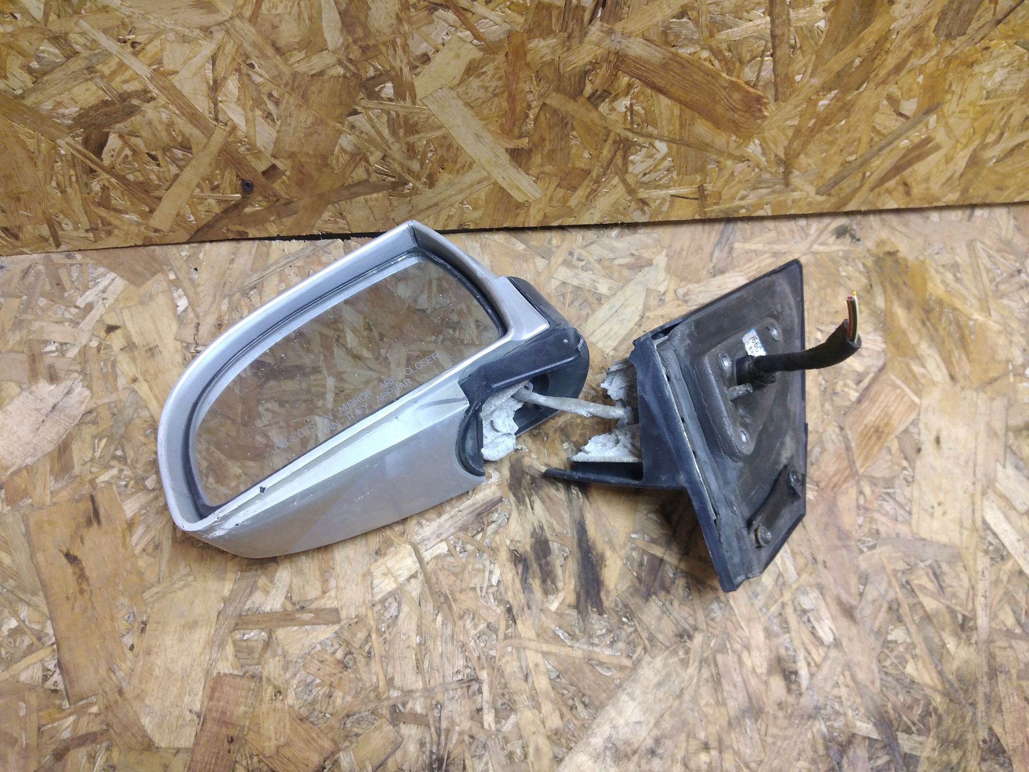 https://ycs.partsauto.market/partsauto-images/thmbs/userImages/86639159375c37f71cfc850516777b62/part/421851d7-4680-4f73-8dd9-4ff28094b07a_1735066785281.jpg