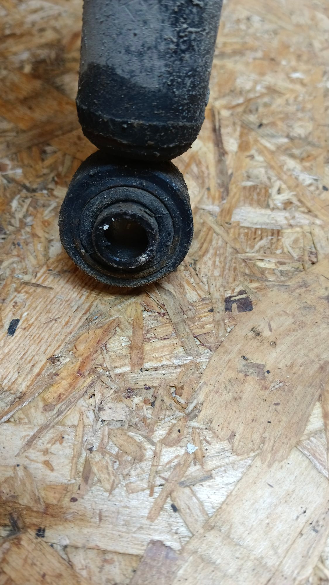 https://ycs.partsauto.market/partsauto-images/thmbs/userImages/86639159375c37f71cfc850516777b62/part/436acd68-9632-4c3c-9f72-6d44732a52d8_1745742766535.jpg